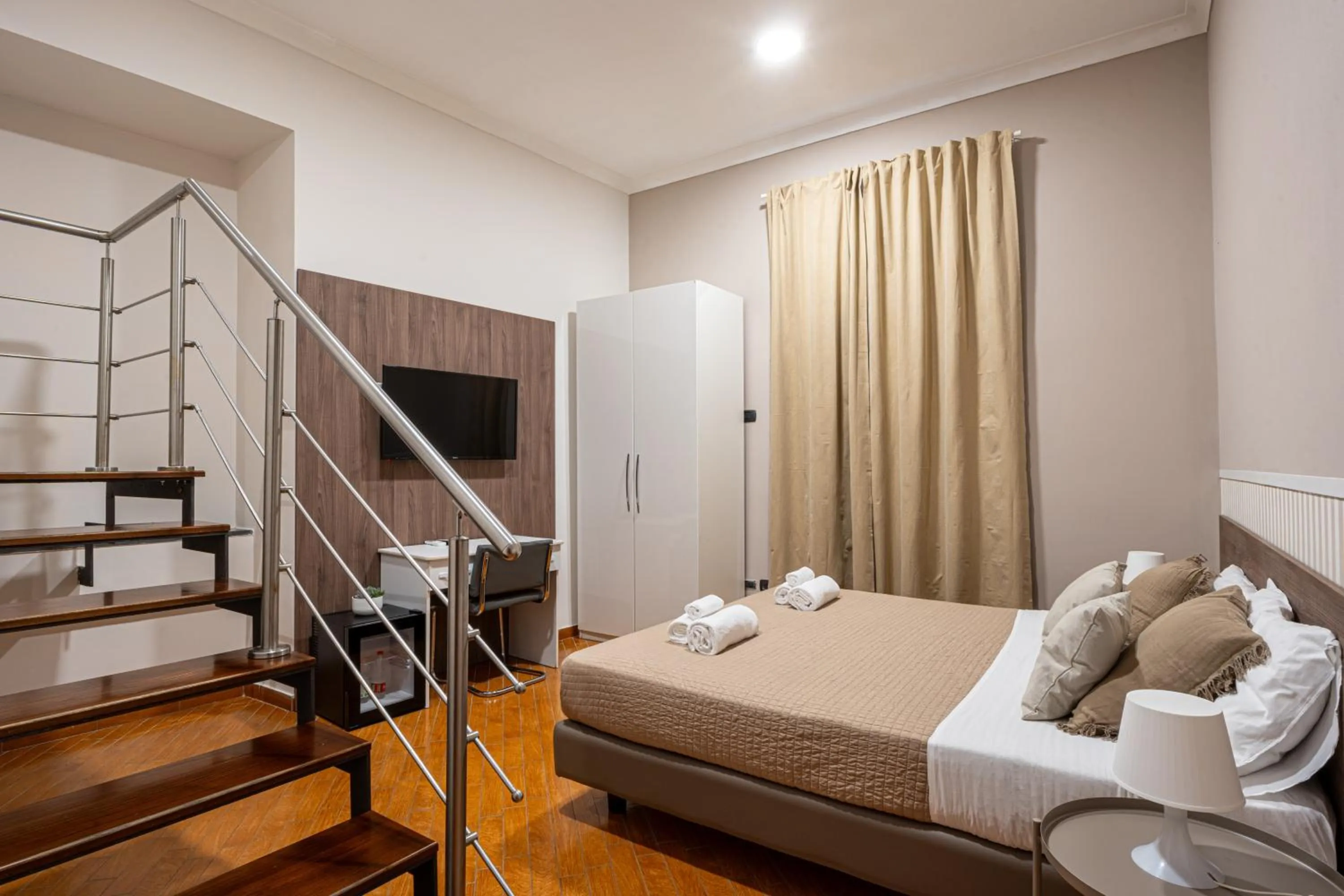 Bed in Hotel Diamond