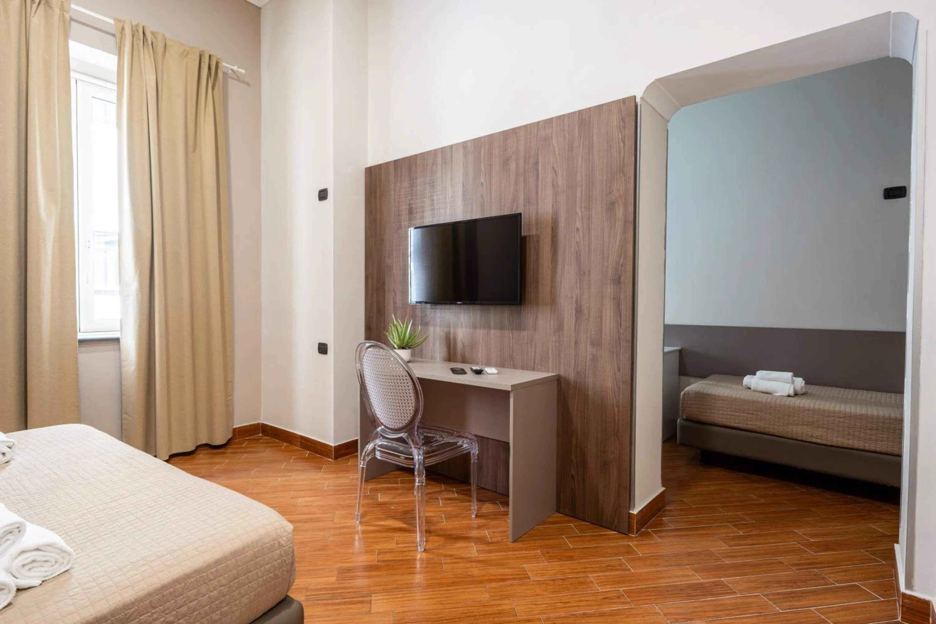 Bedroom, Bed in Hotel Diamond