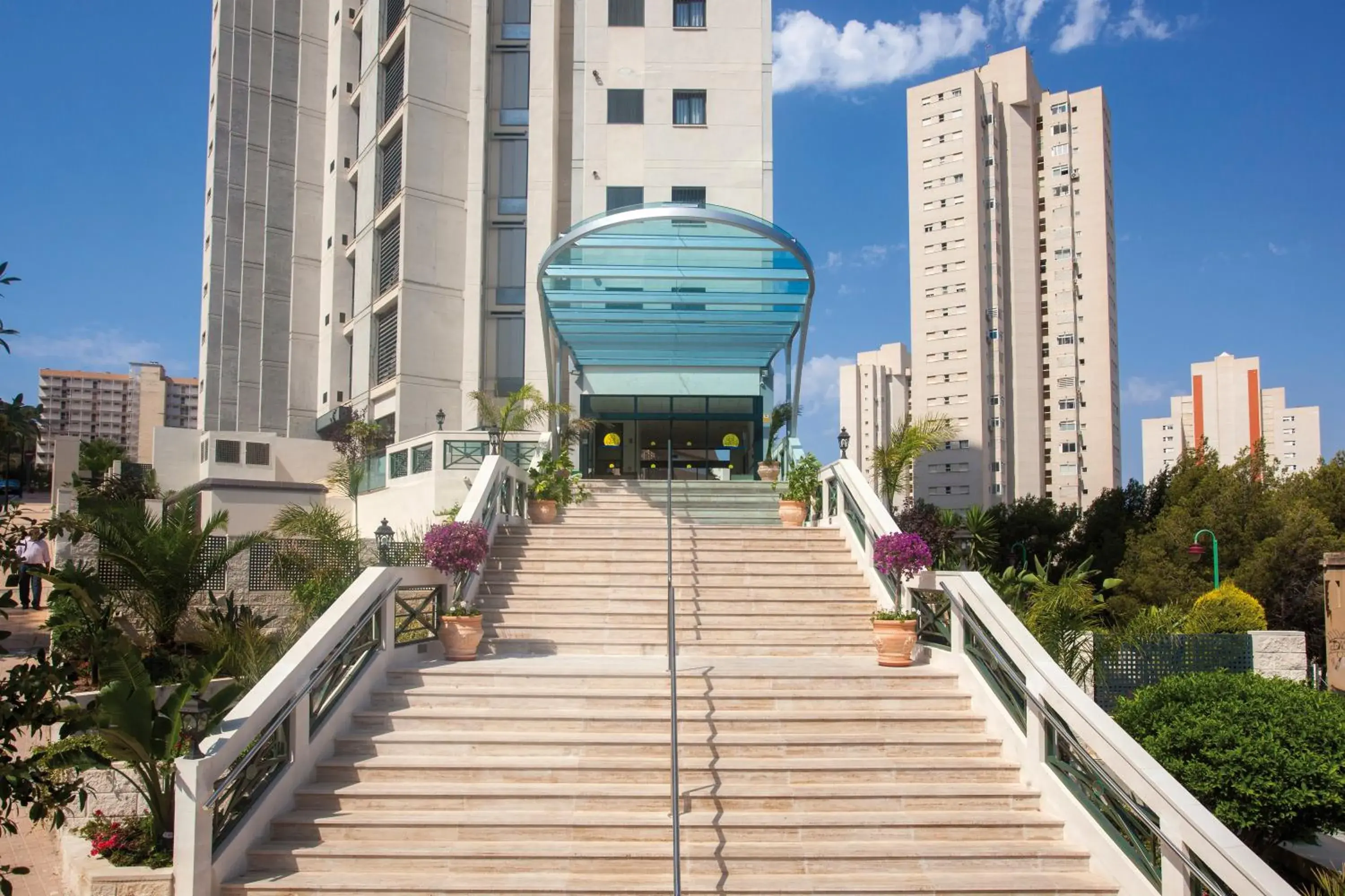 Facade/entrance in Pierre & Vacances Apartamentos Benidorm Horizon Facade/entrance in Pierre & Vacances Apartamentos Benidorm Horizon