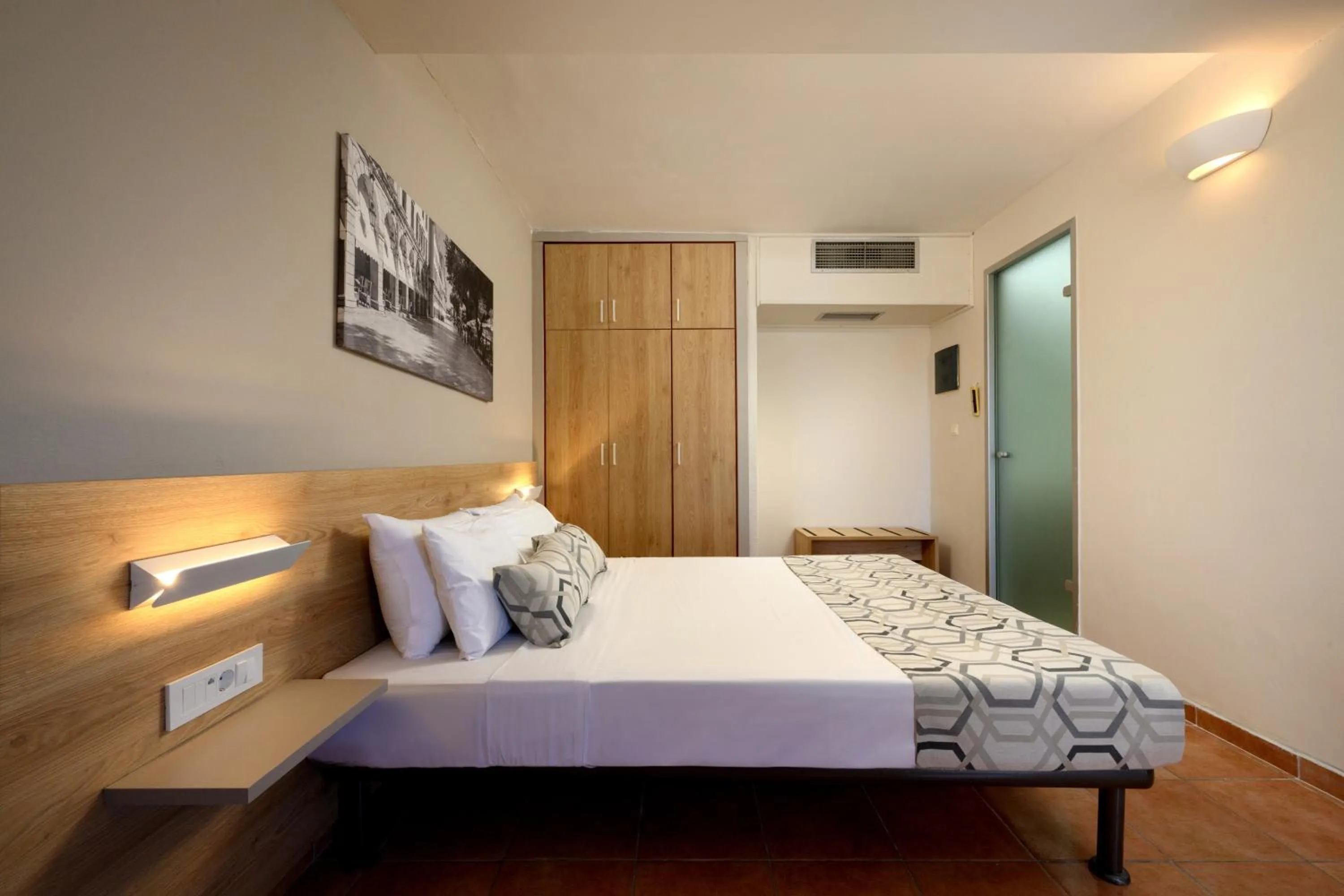 Property building, Bed in Sunshine Corfu Hotel And Spa