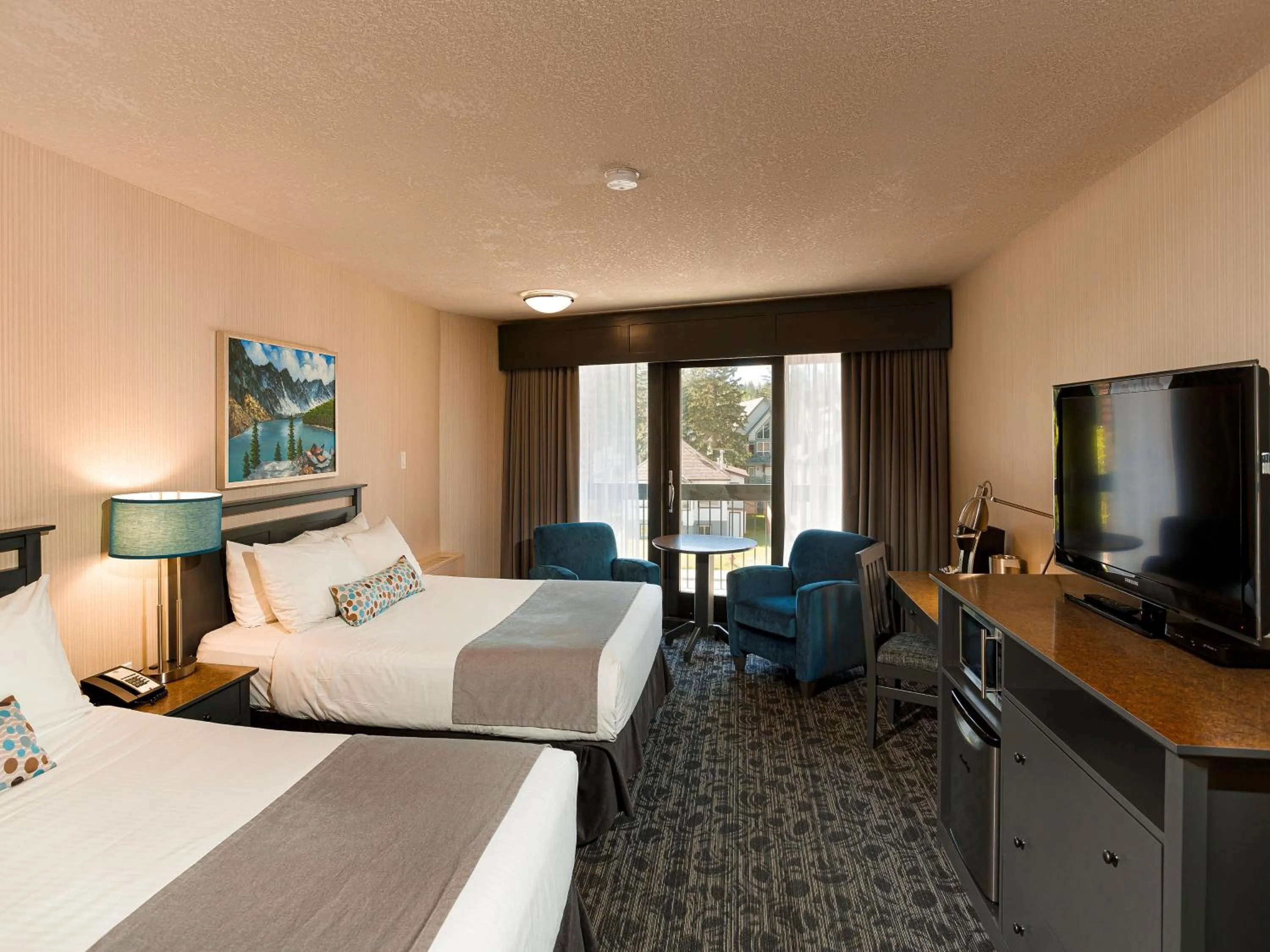 Bedroom in High Country Inn