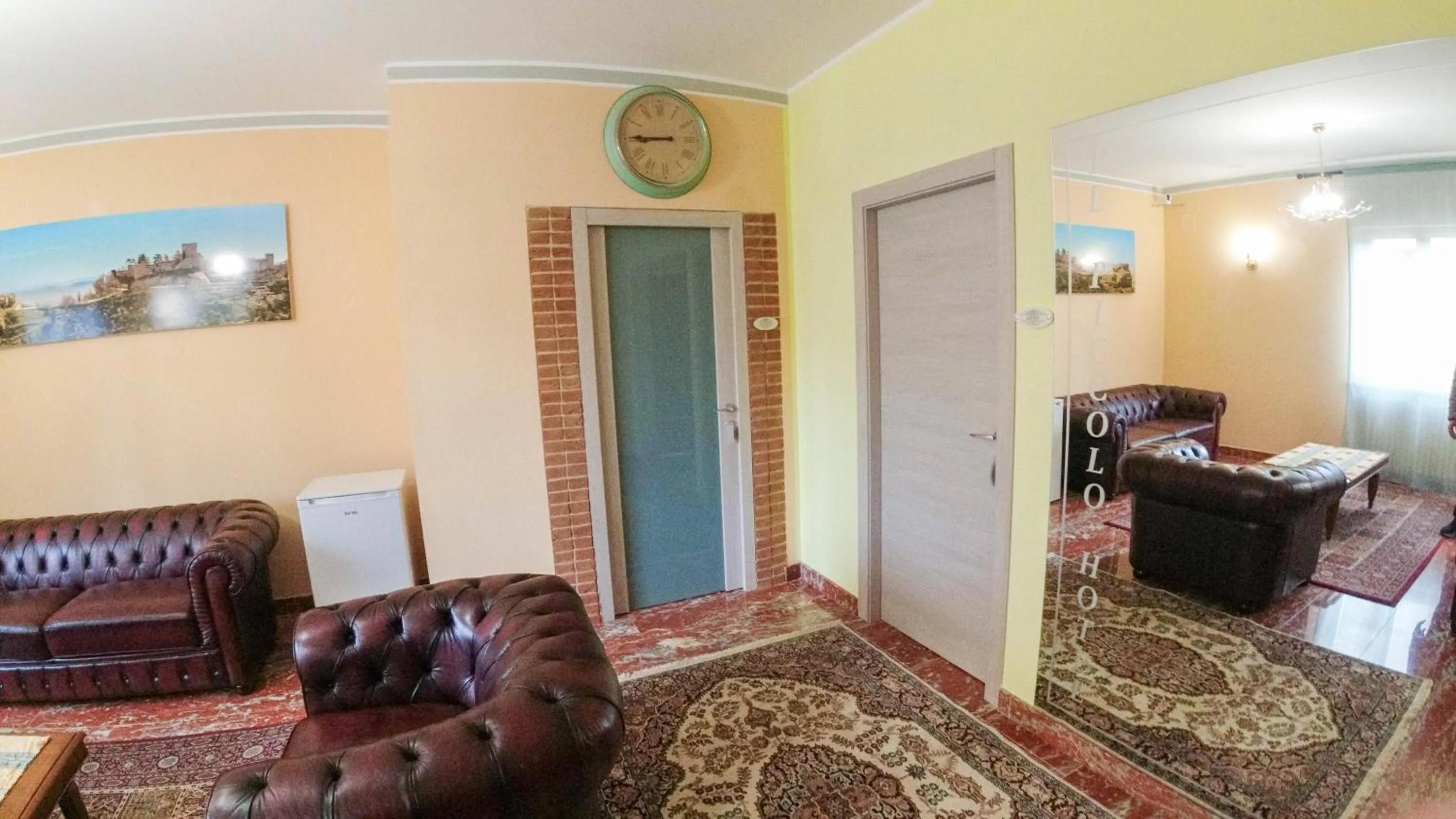 Decorative detail in Il Piccolo Hotel