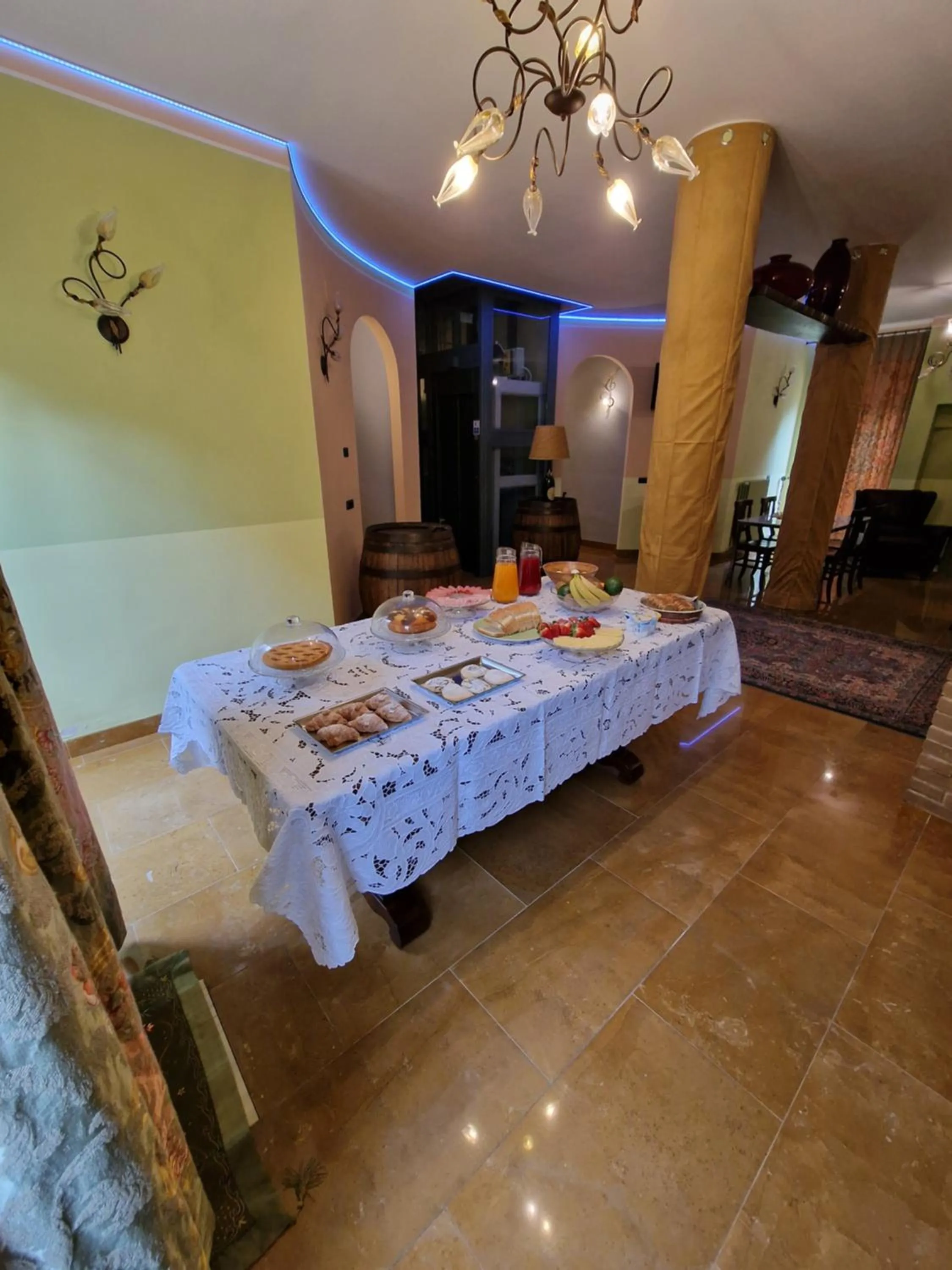 Photo of the whole room in Il Piccolo Hotel