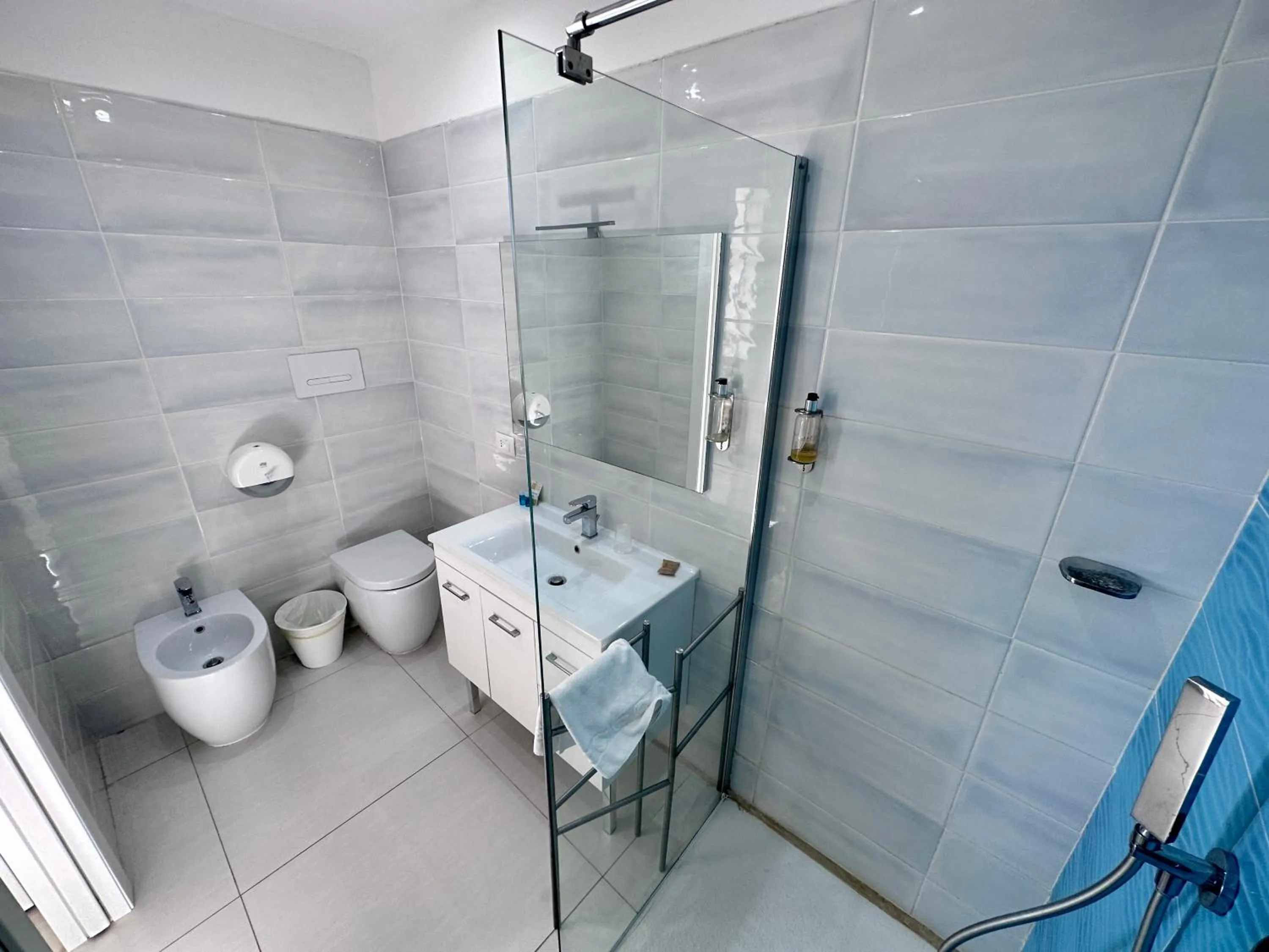 Shower in Villa Principe Di Belmonte