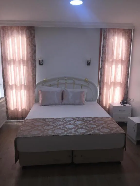 Bed in Antik Ipek Hotel
