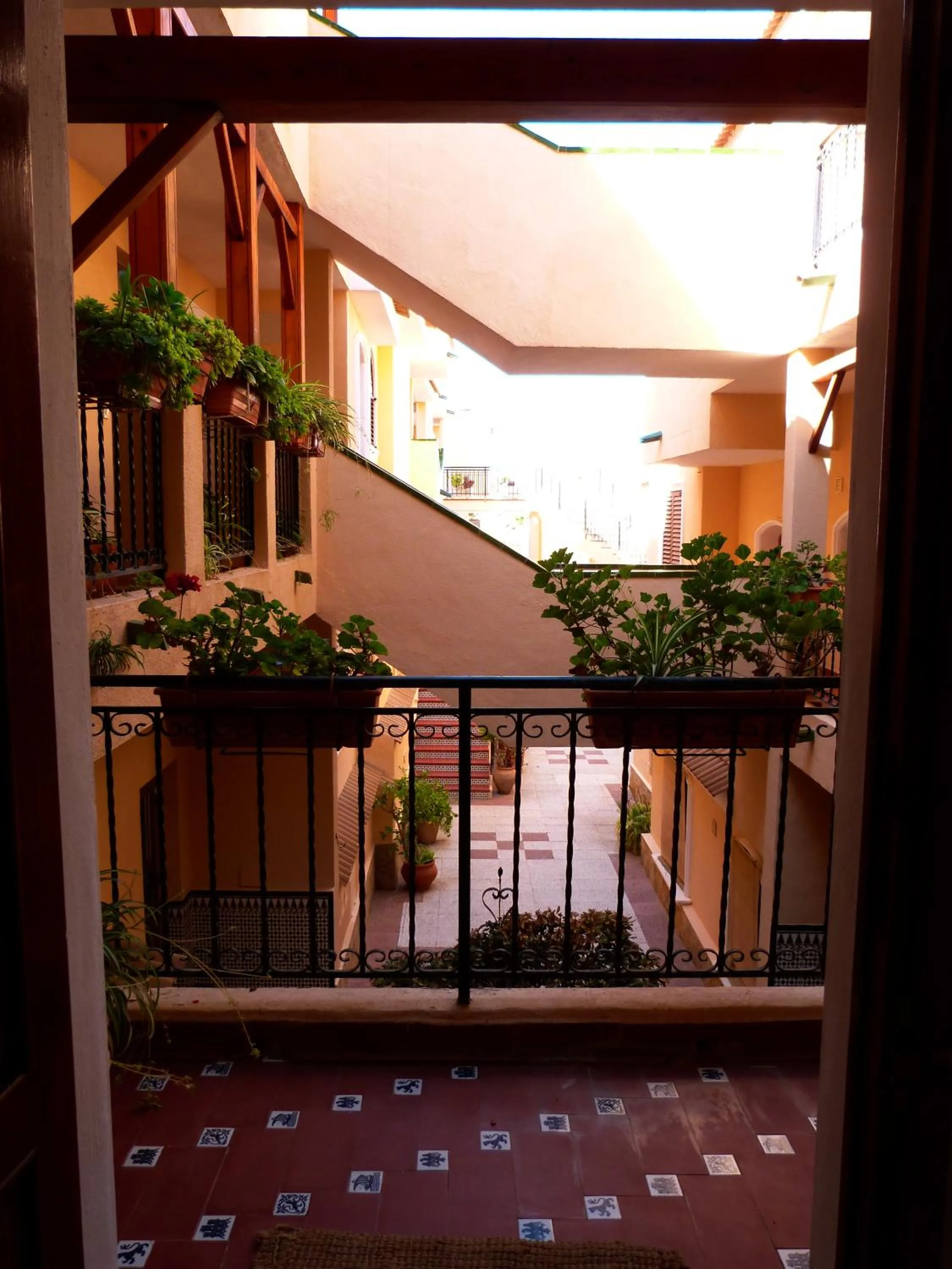 Patio in Shoal Apartamentos