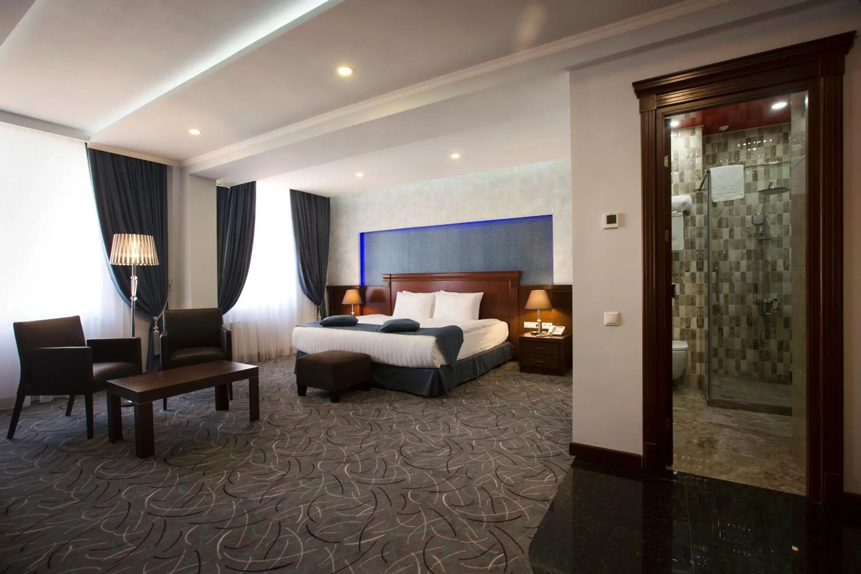 Photo of the whole room, Bed in Central Hotel Yerevan Photo of the whole room, Bed in Central Hotel Yerevan