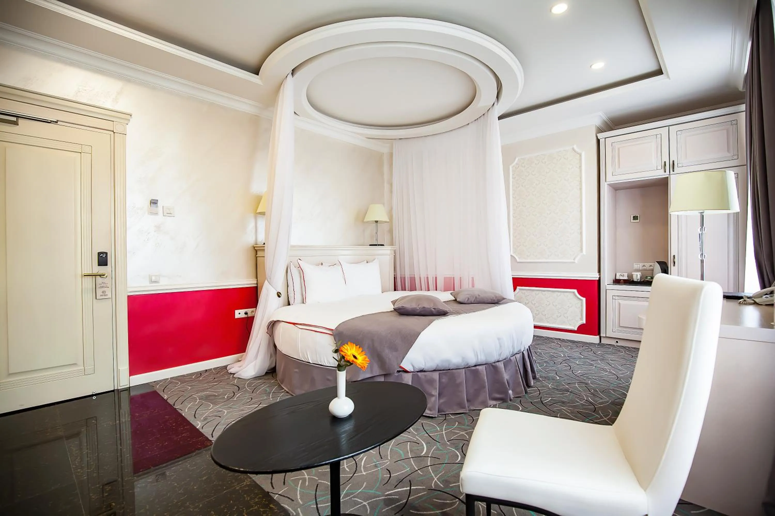 Photo of the whole room in Central Hotel Yerevan