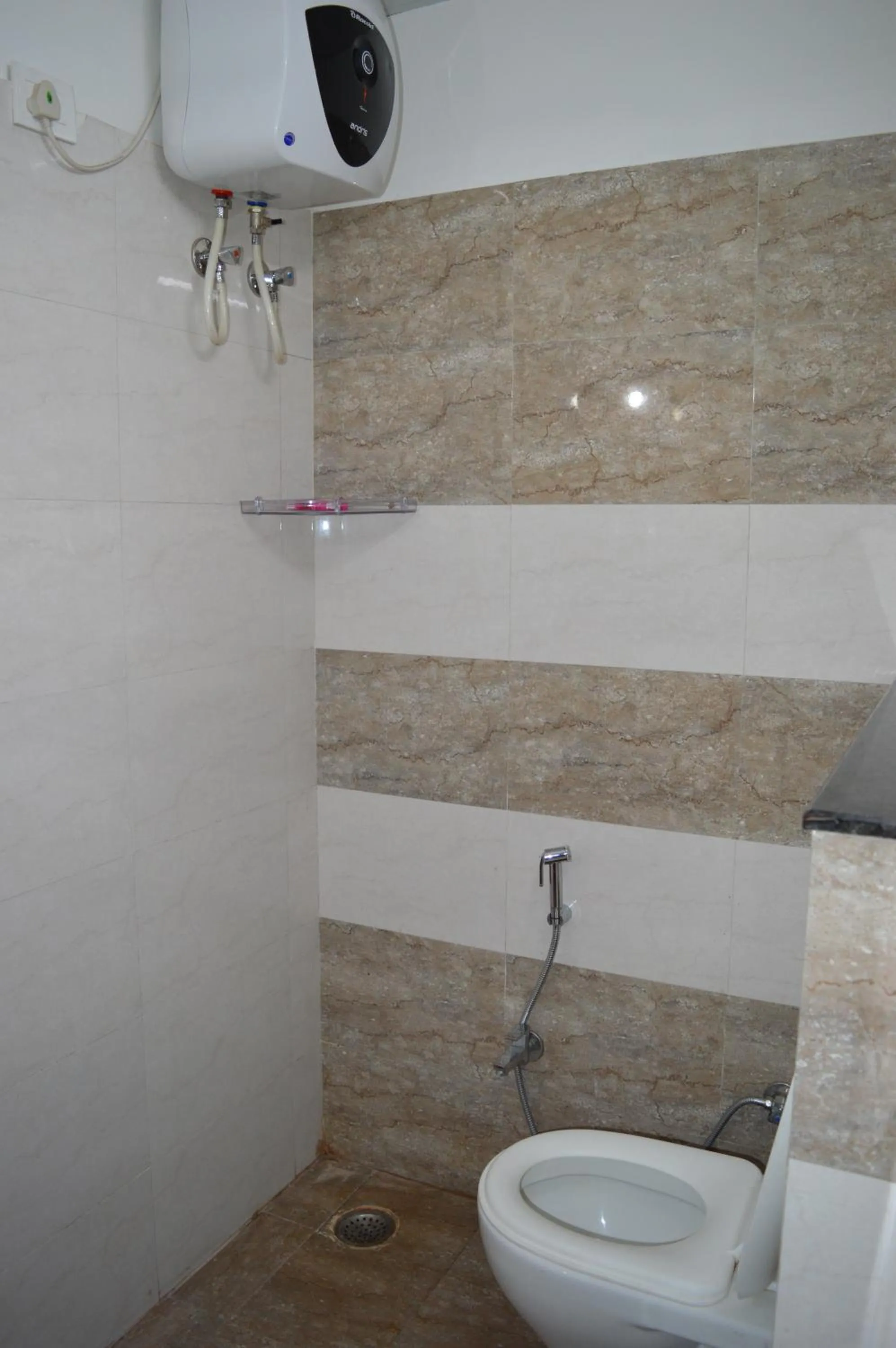 Toilet in Hotel Thikana Palace