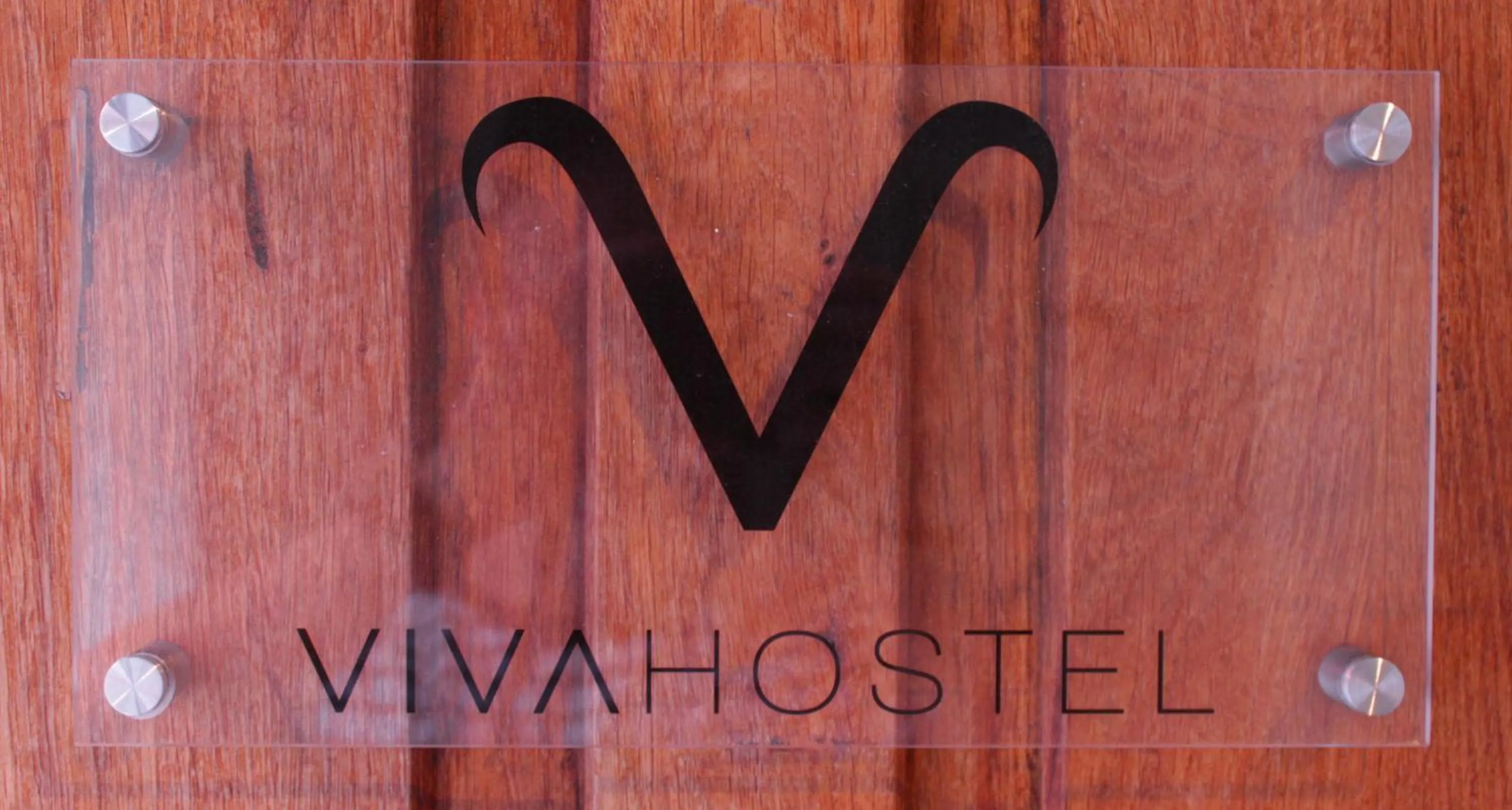 Facade/entrance in VIVA Hostel