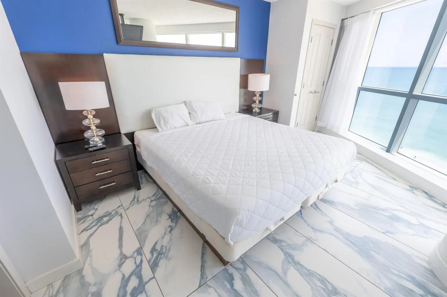 Bed in Ocean Front Corner Unit