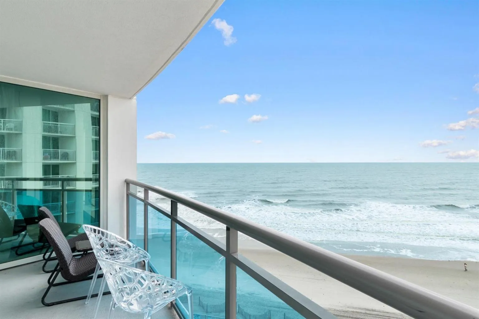 Ocean Front Corner Unit