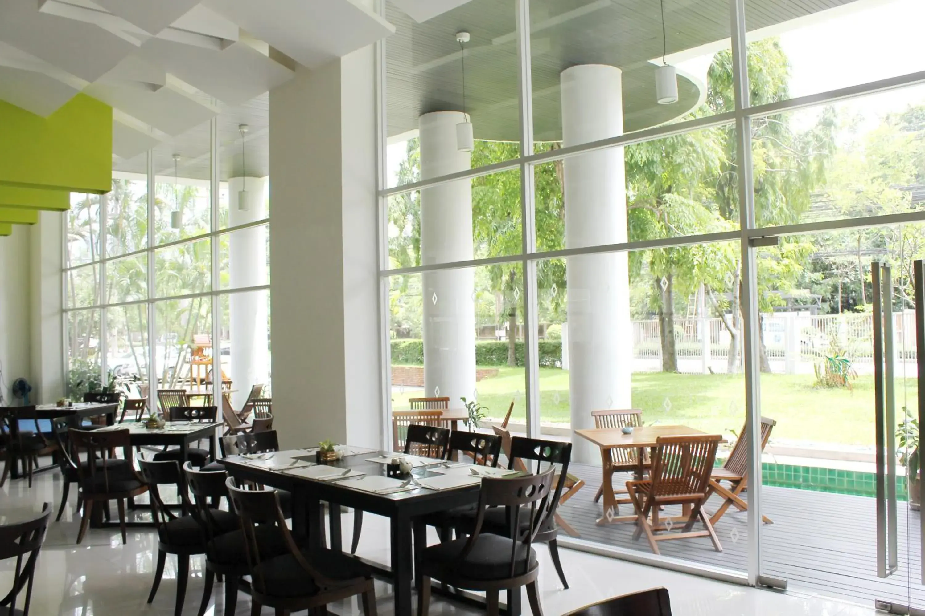 Restaurant/places to eat in Chiang Mai Hill Hotel Restaurant/places to eat in Chiang Mai Hill Hotel