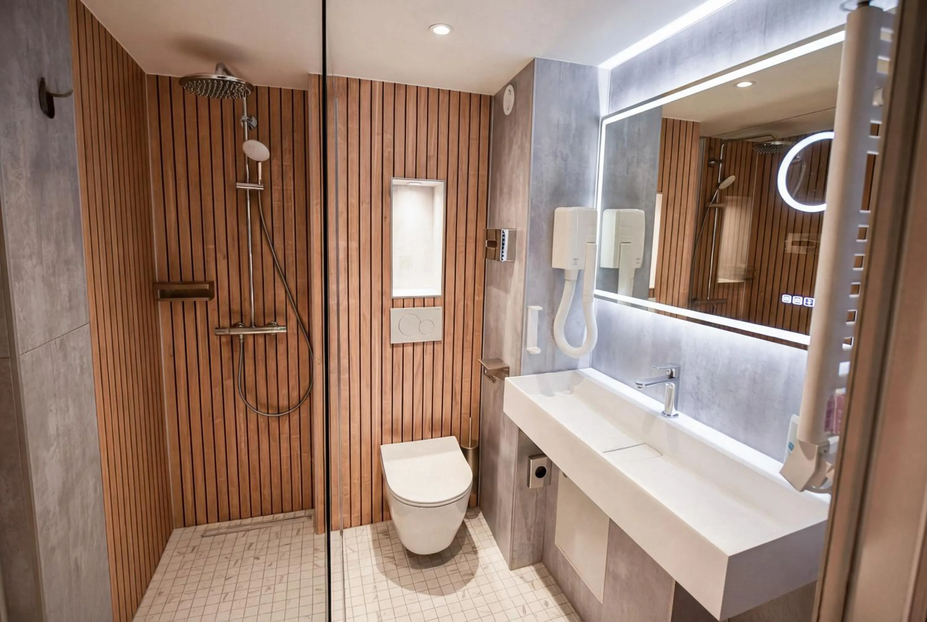 Hotel Pax Opera