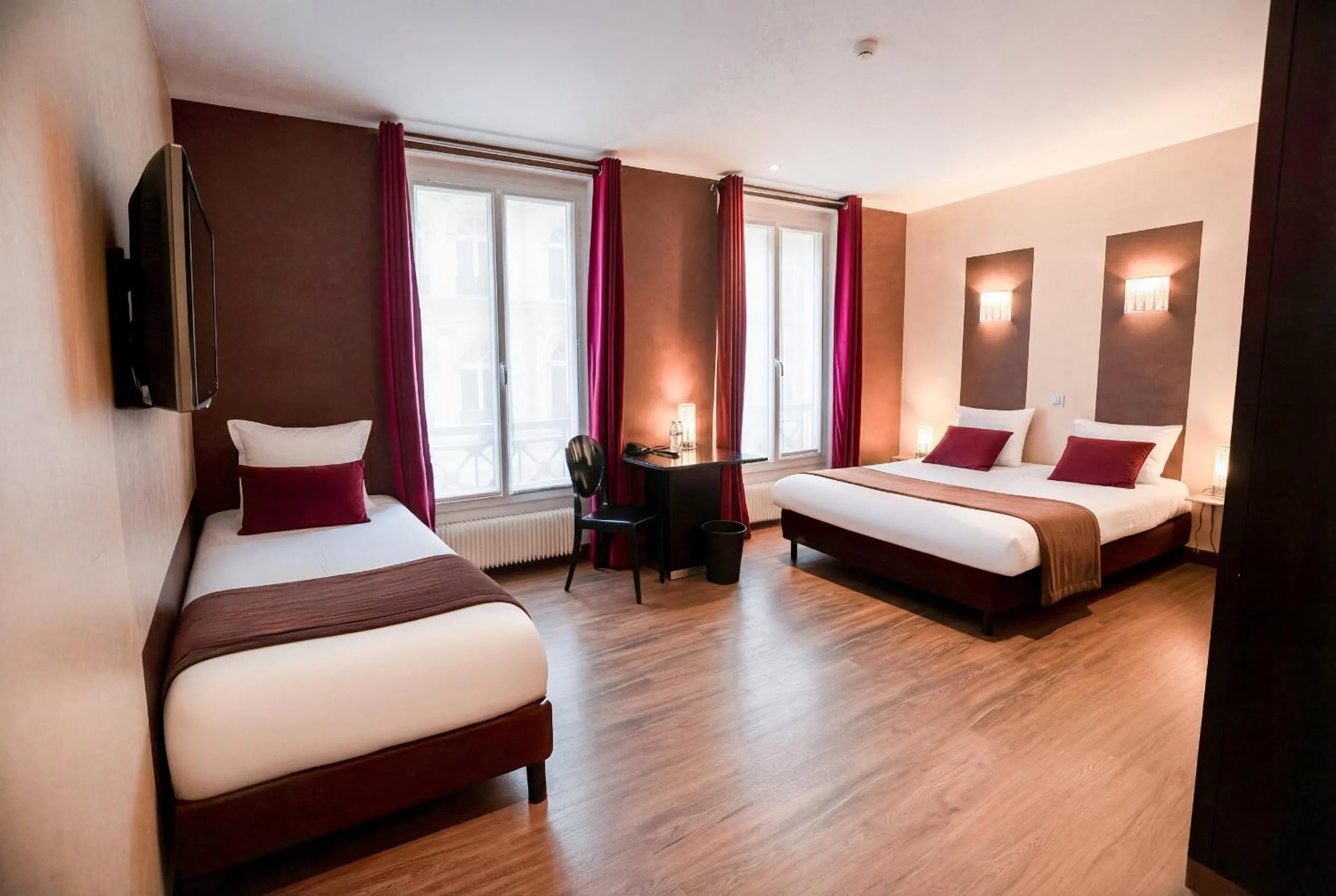 Bed in Hotel Pax Opera