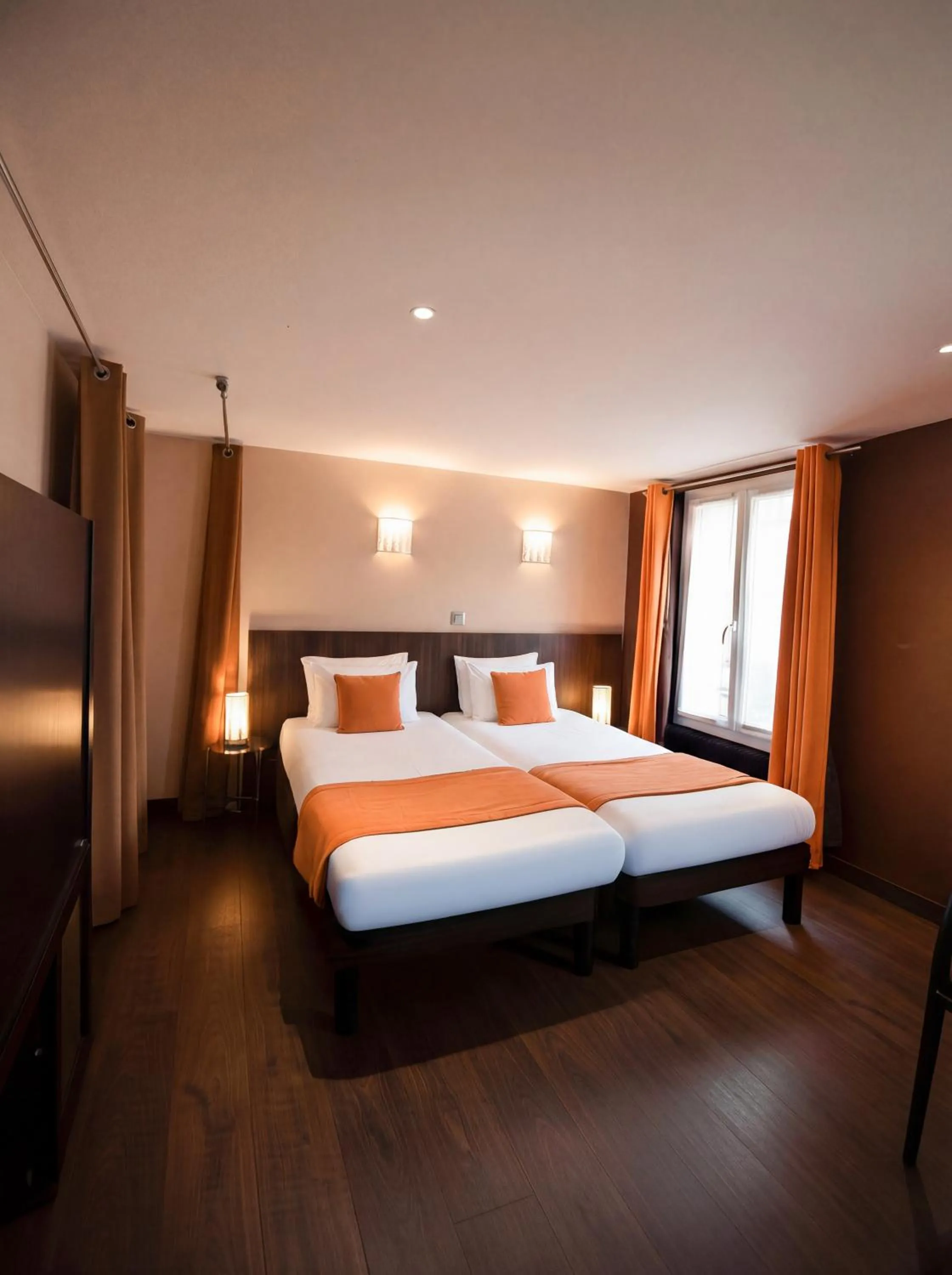 Bed in Hotel Pax Opera