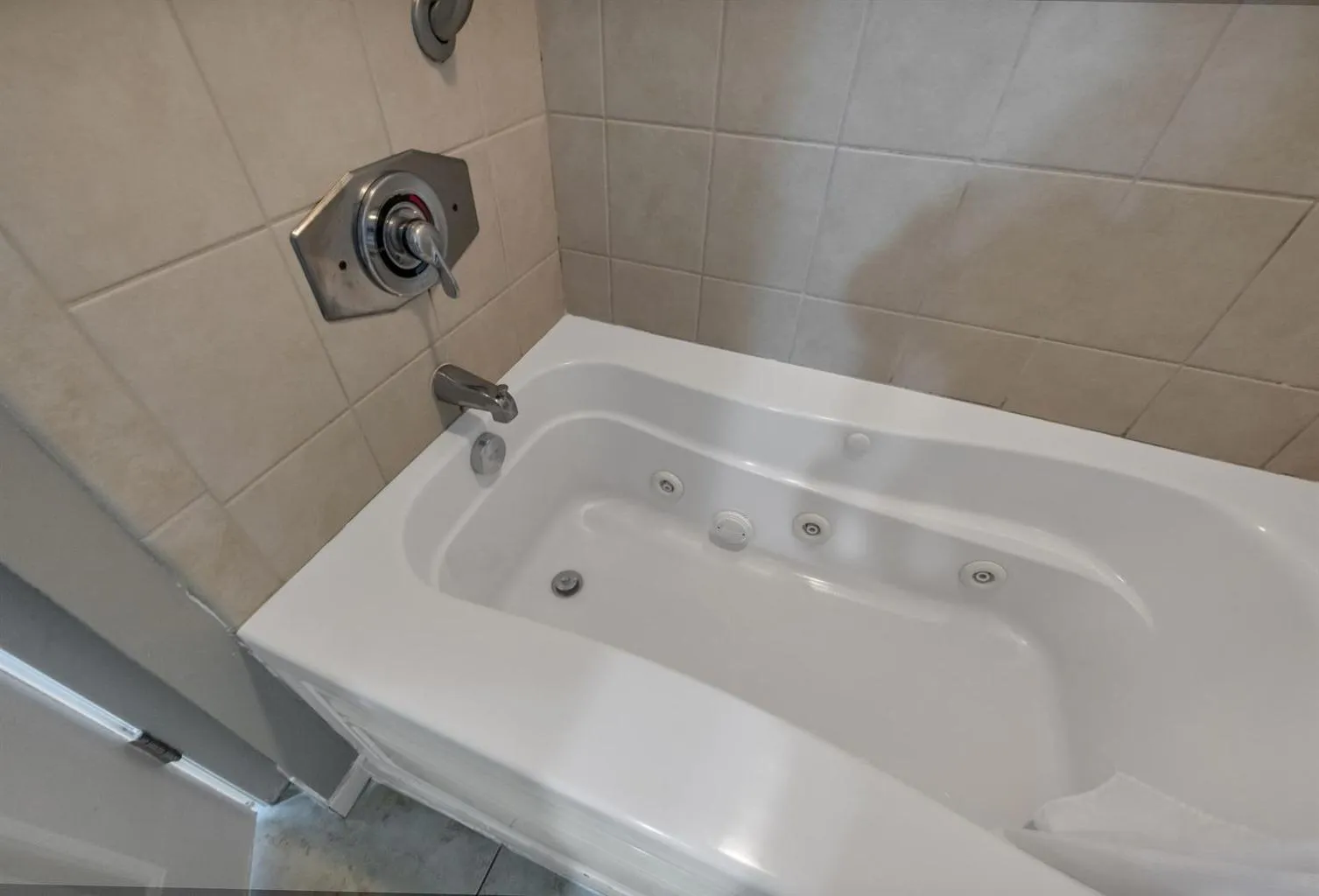 New Ocean Front Corner Unit