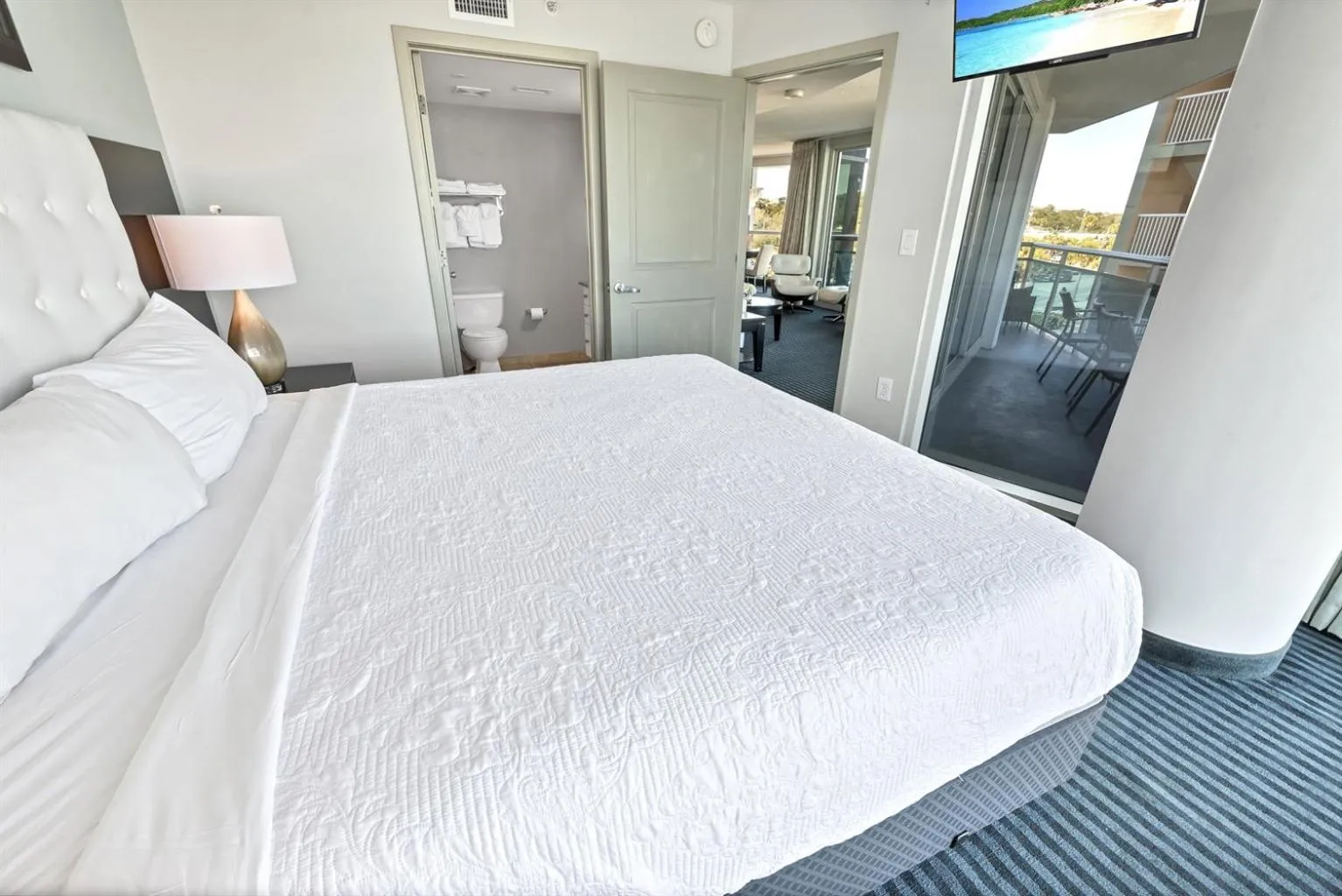 Bed in New Ocean Front Corner Unit