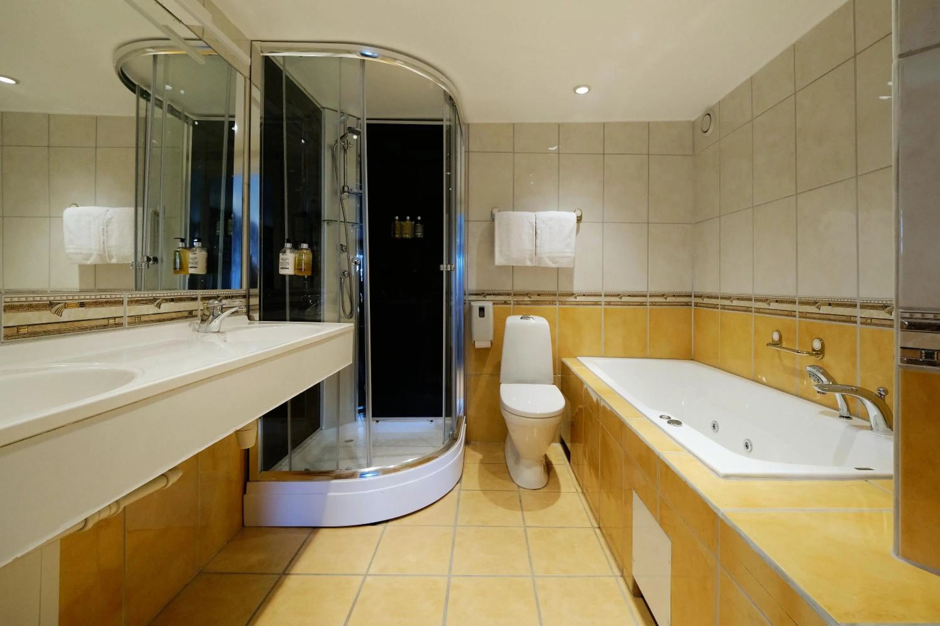 Shower in Bergstadens Hotel & Spa