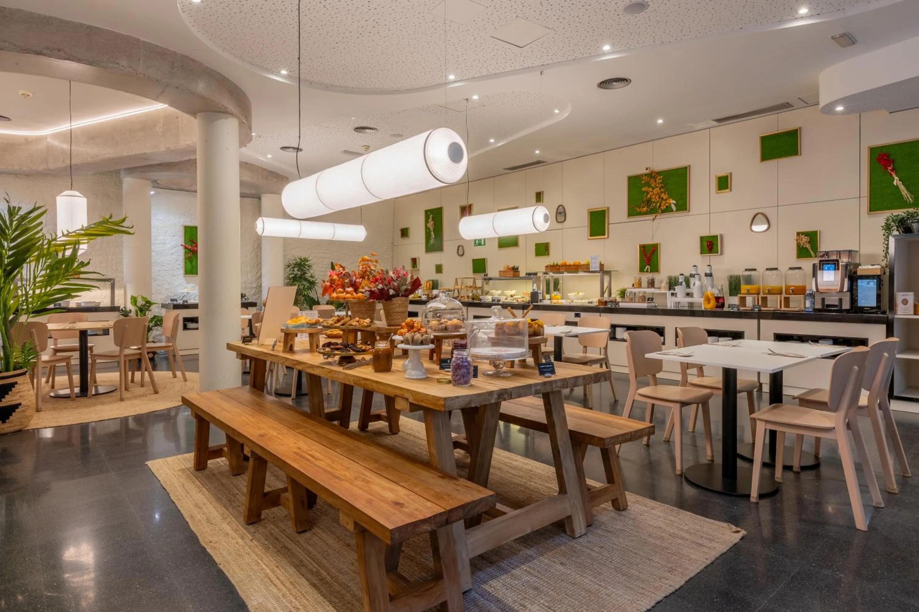 Buffet breakfast in Casa Lit Barcelona