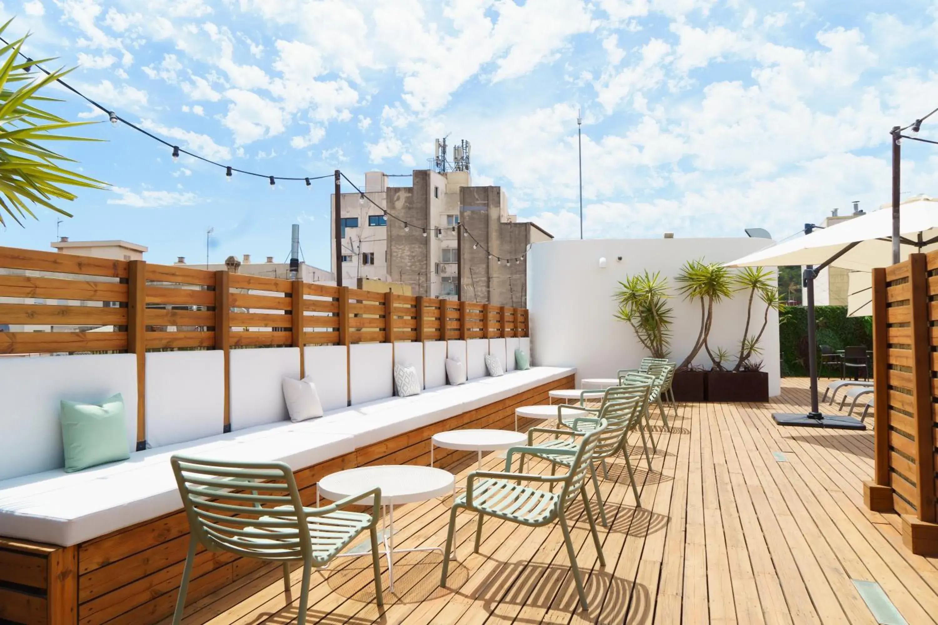 Restaurant/places to eat in Casa Lit Barcelona Restaurant/places to eat in Casa Lit Barcelona