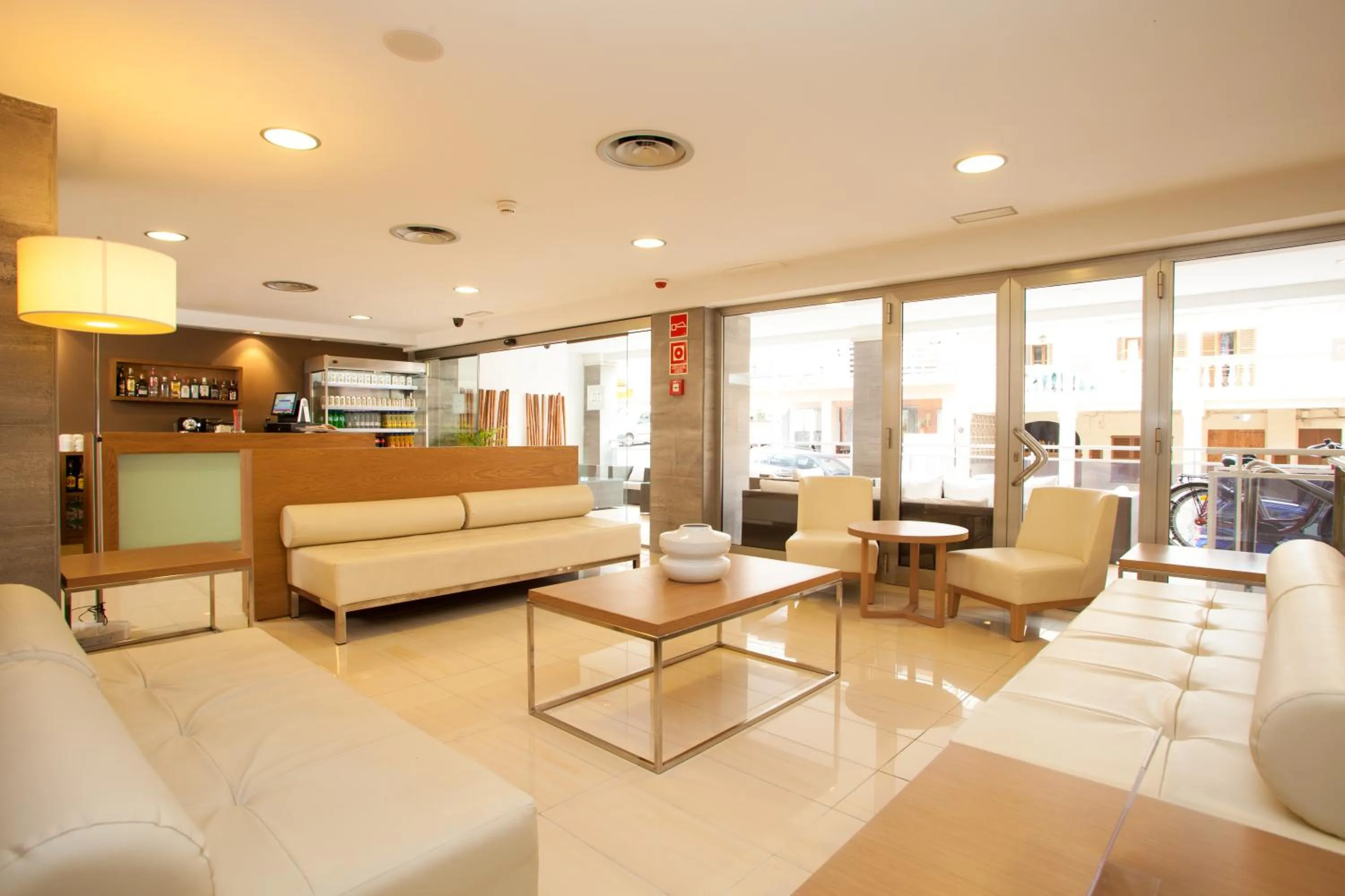 Lounge or bar in Hotel Don Pepe - Adults Only