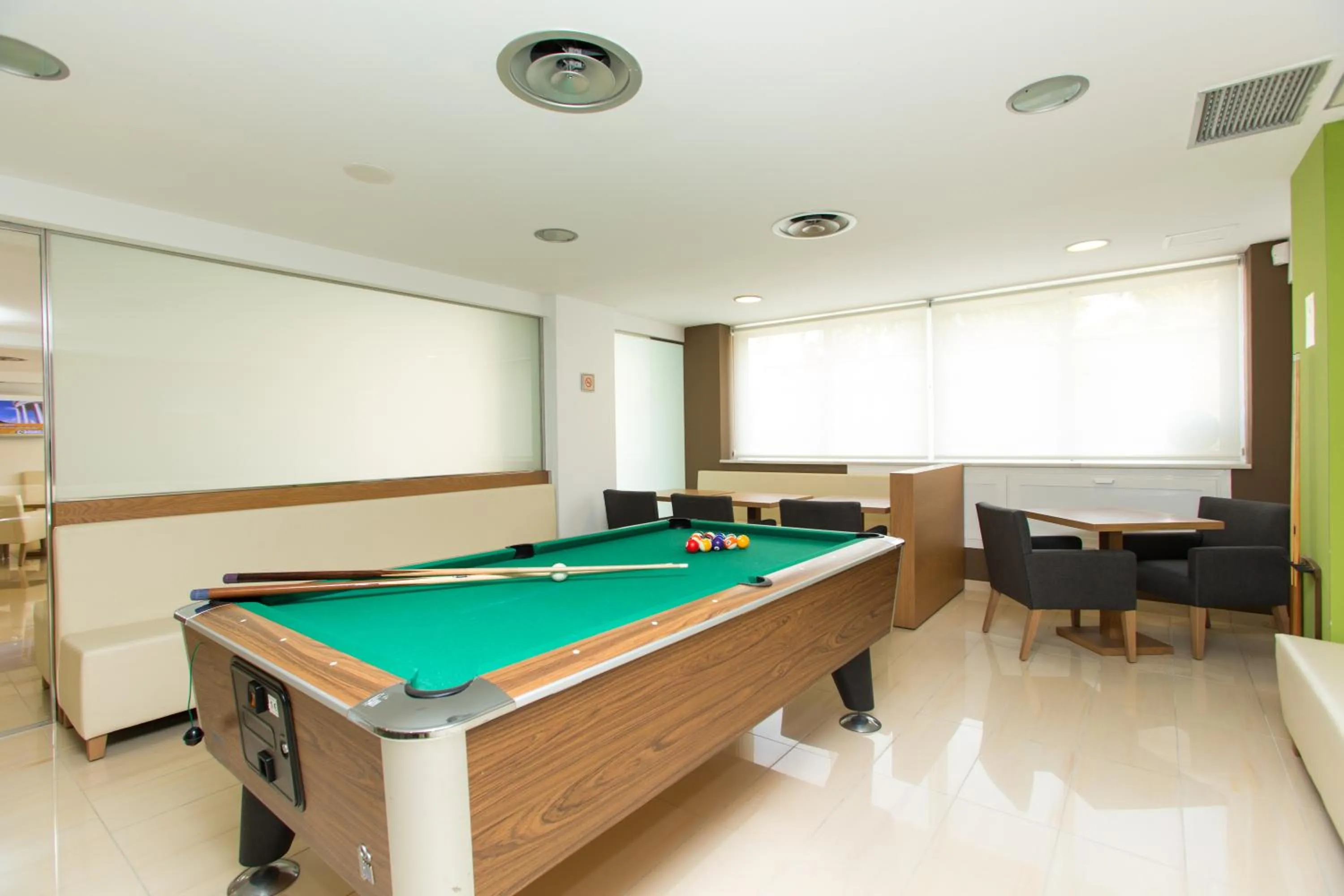 Billiard in Hotel Don Pepe - Adults Only