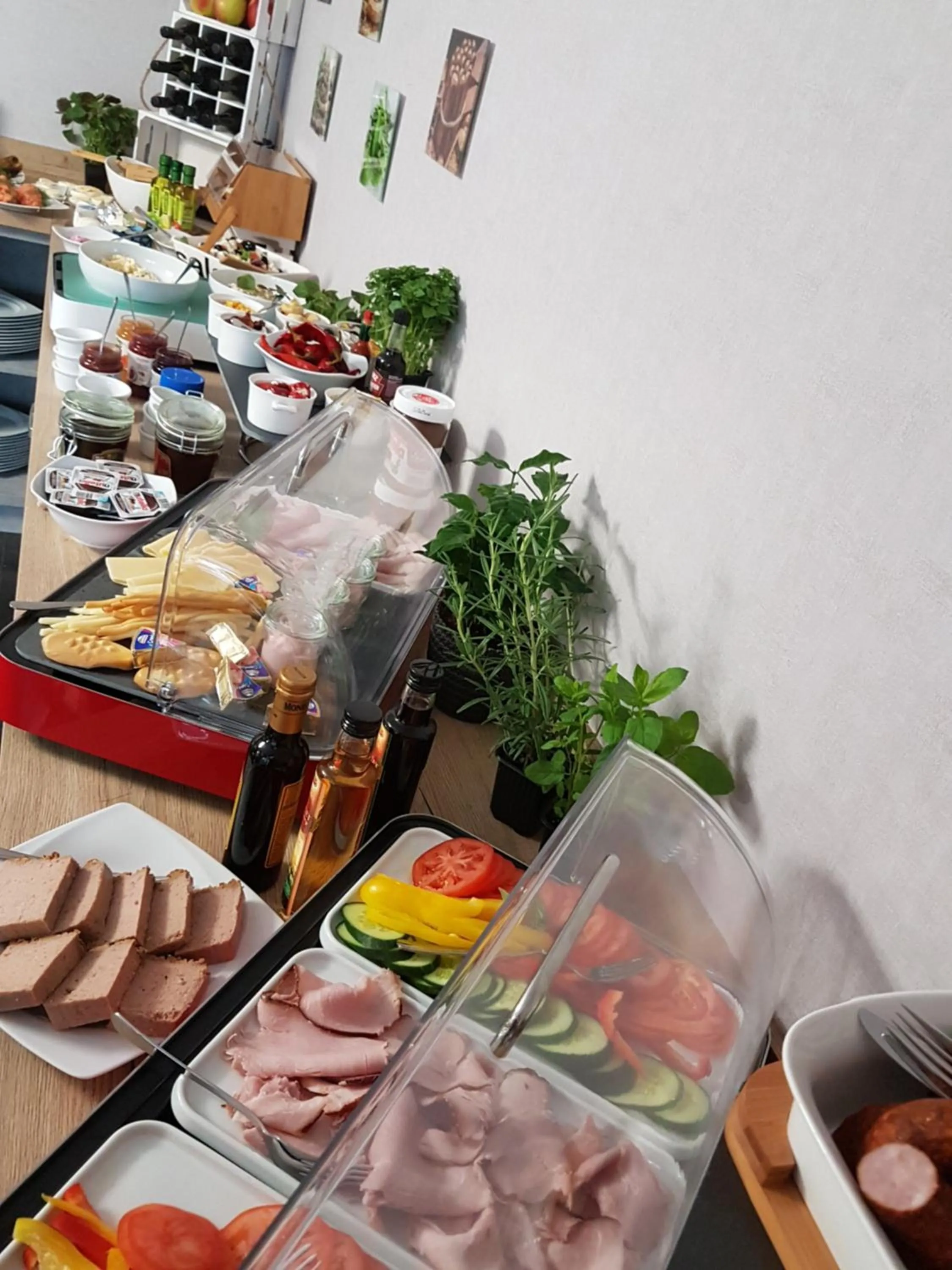 Breakfast in Axel Boutique Jacuzzi & Sauna