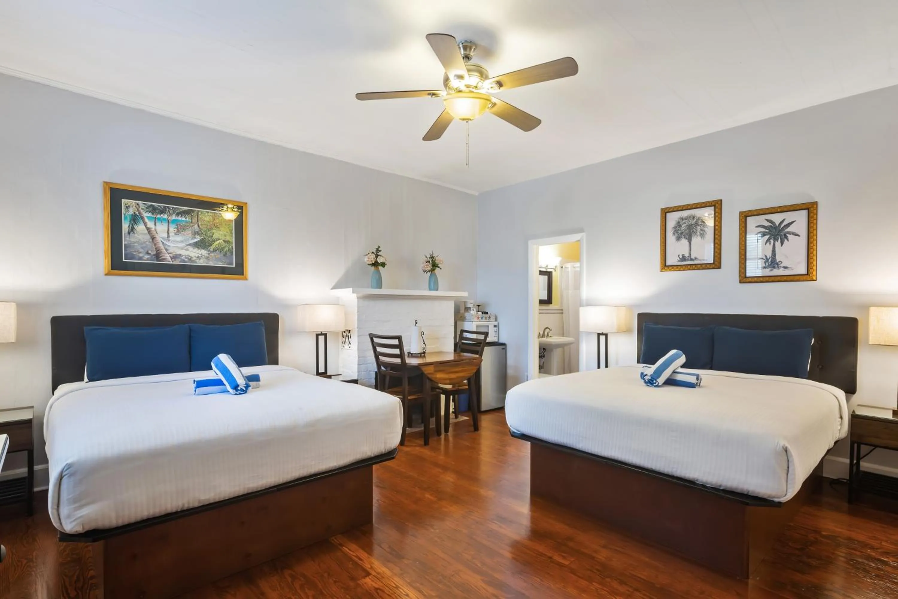 Bed in Kona Kai Oasis