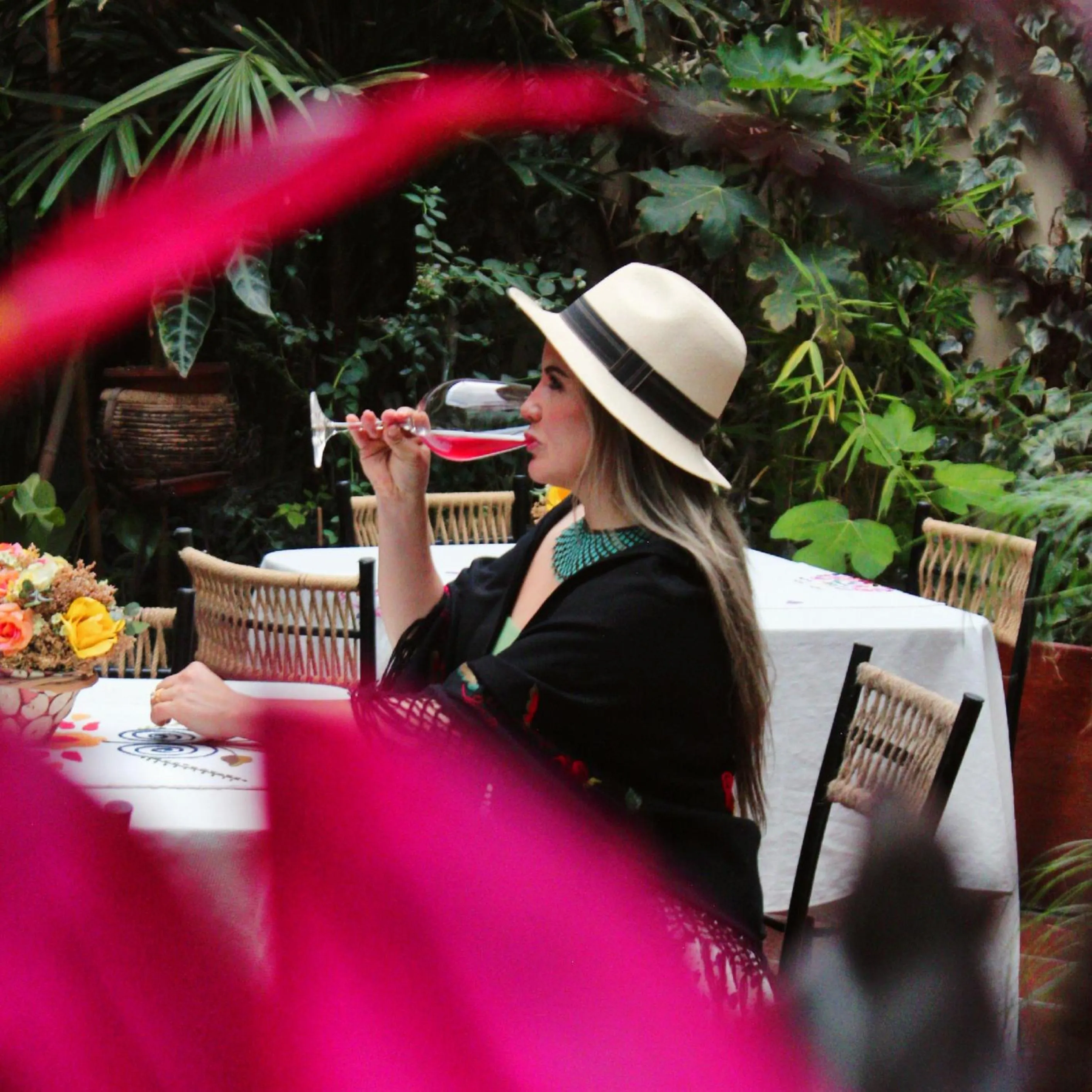 Restaurant/places to eat in Hotel La Farola