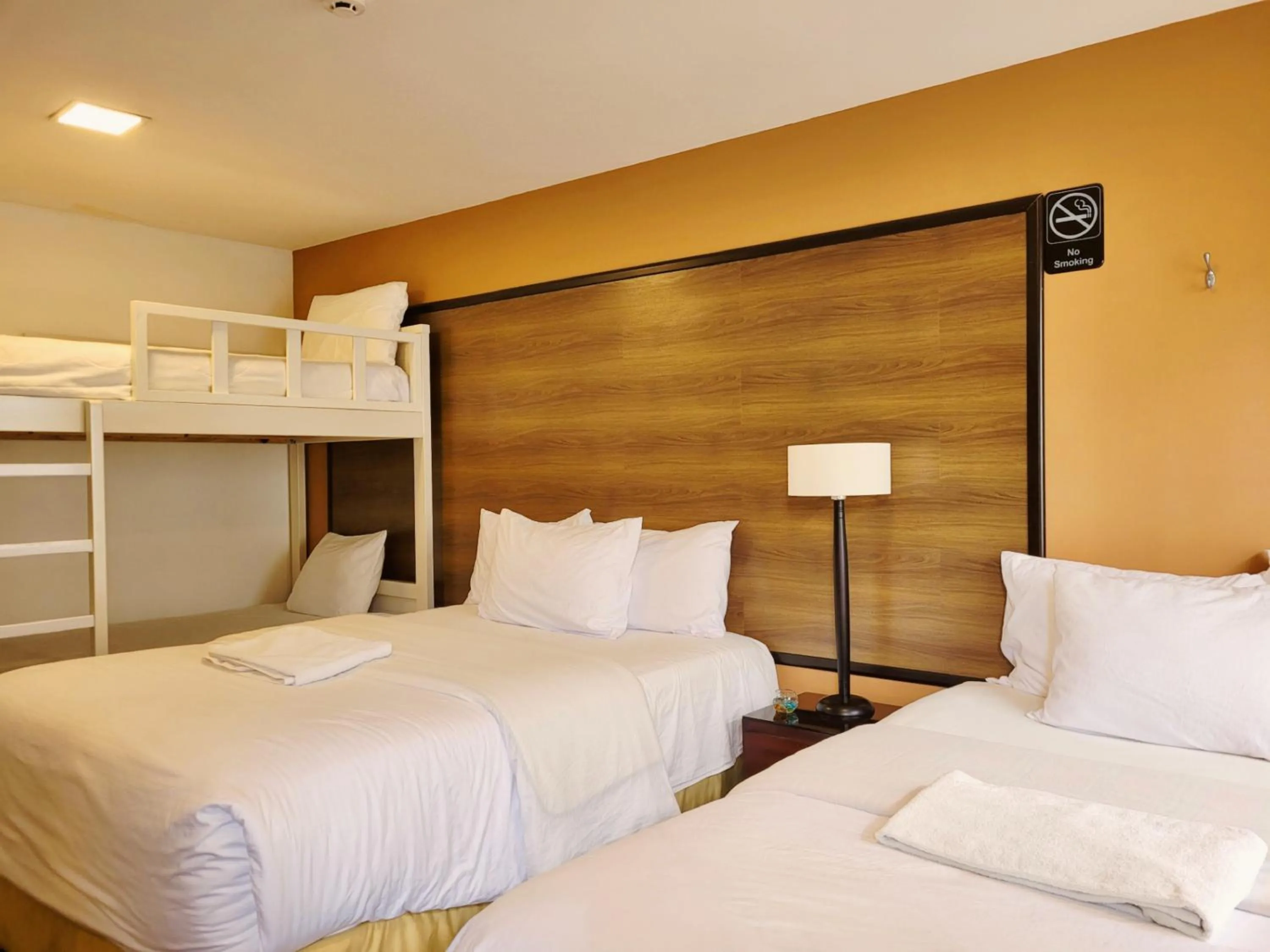 Bed in Hotel La Farola