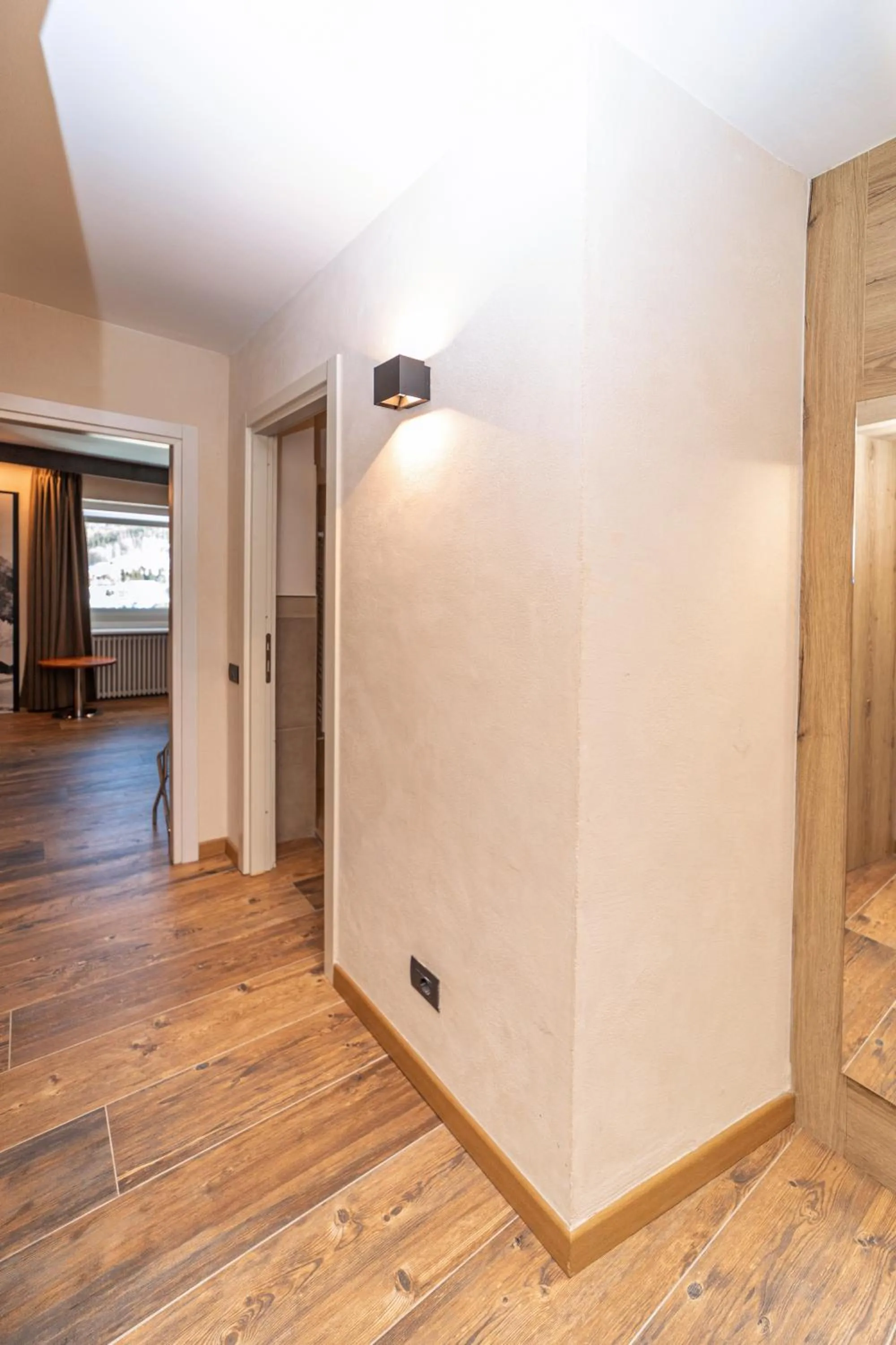 wardrobe in Hotel la Torre