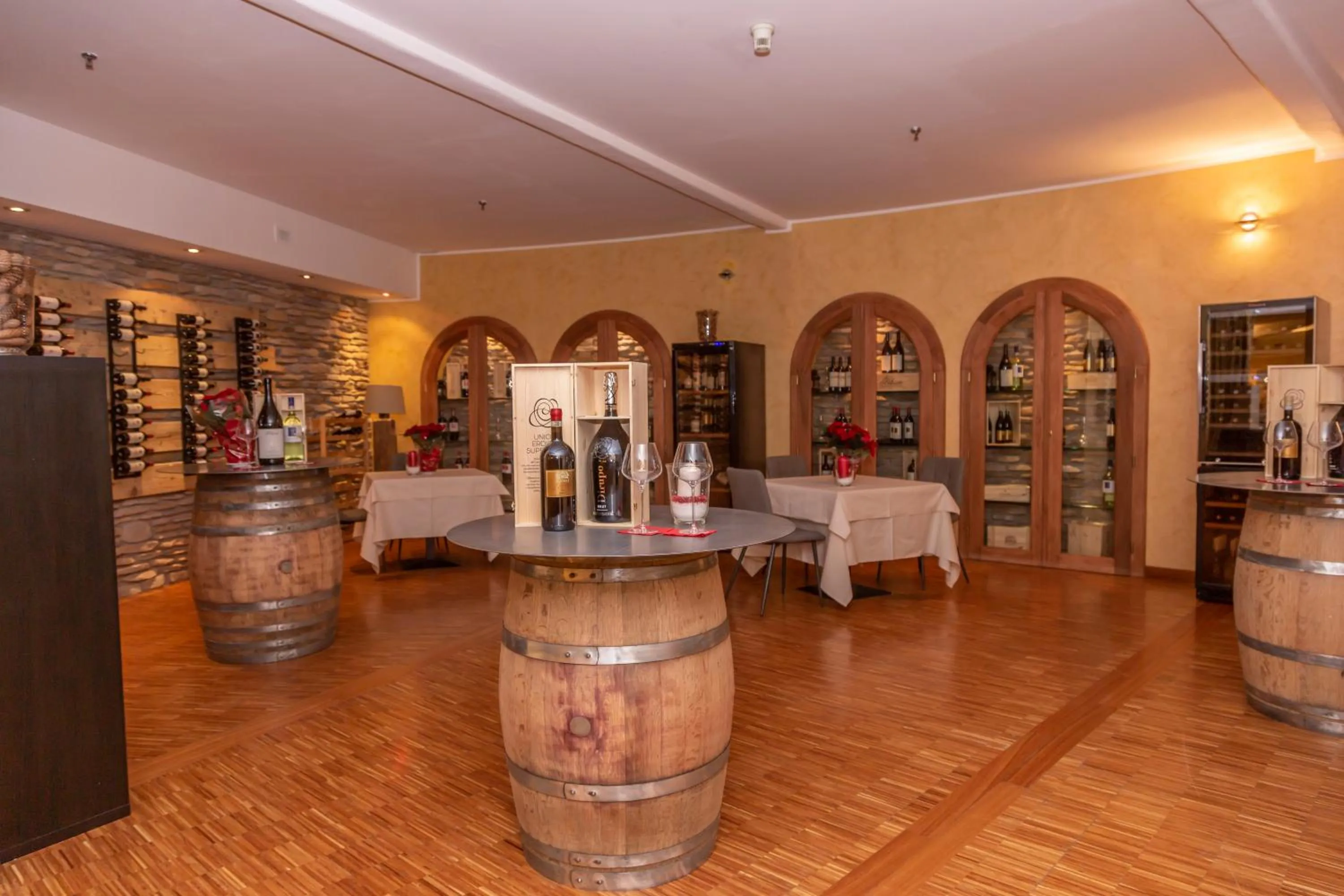 Restaurant/places to eat in Hotel la Torre