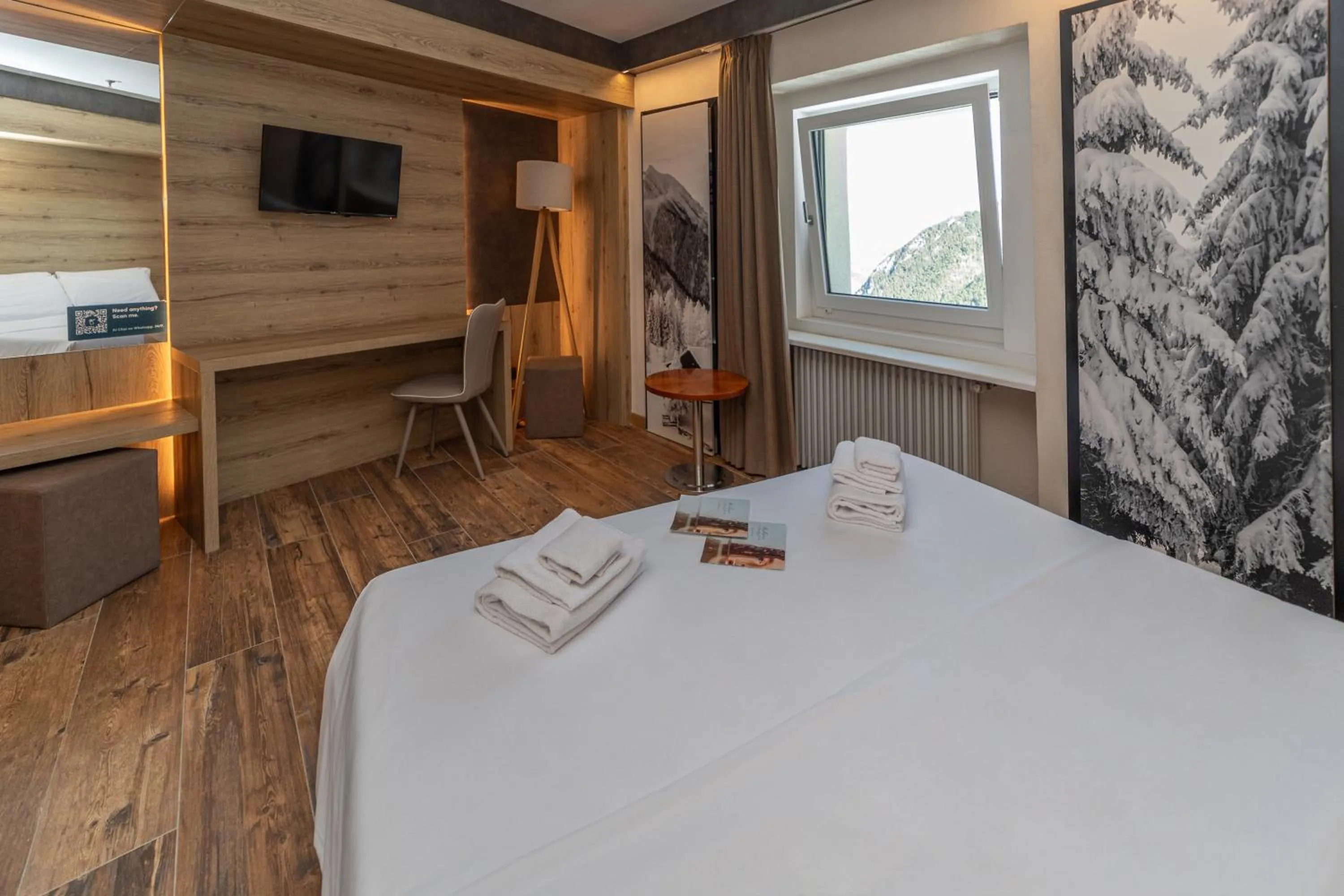 Photo of the whole room, Bed in Hotel la Torre