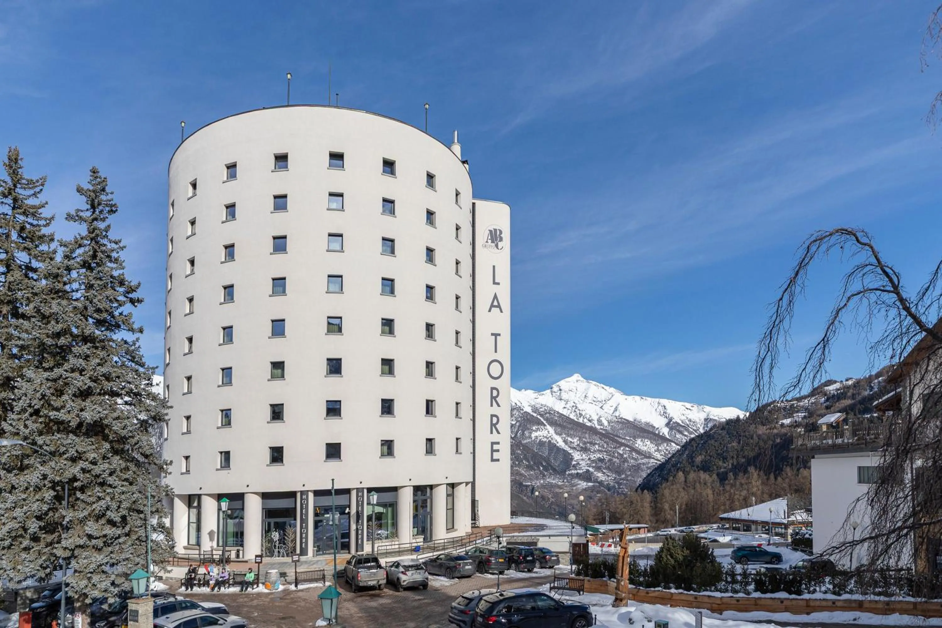 Property building in Hotel la Torre