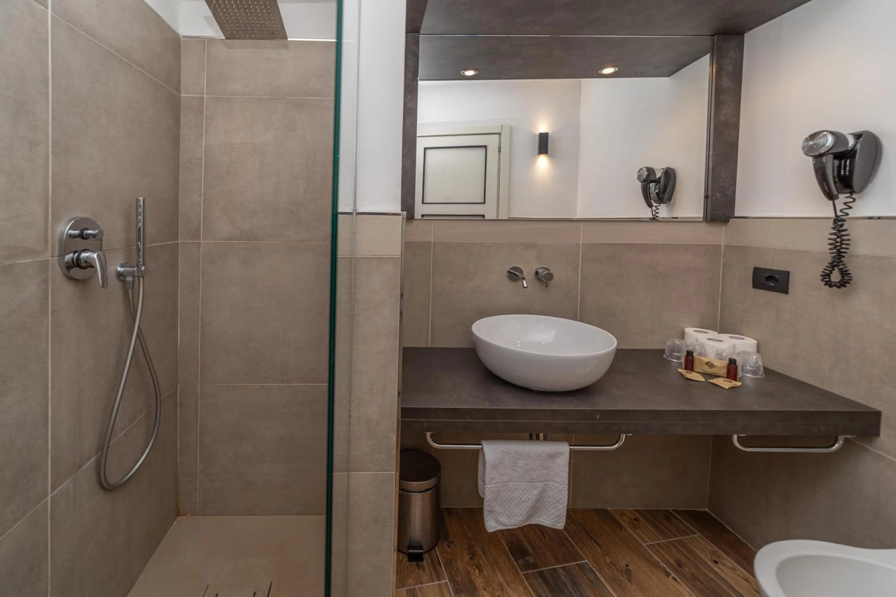 Bathroom in Hotel la Torre