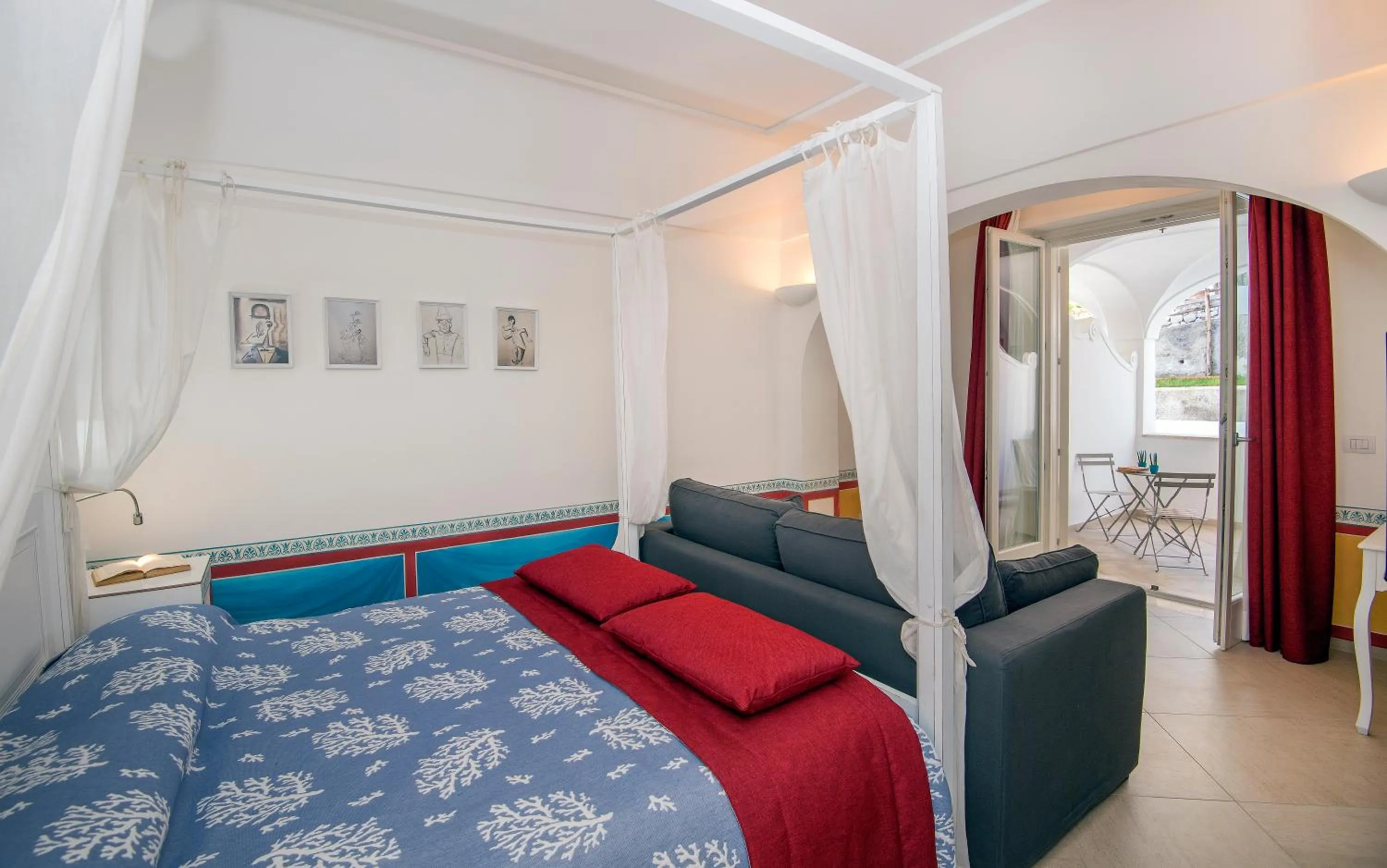 Bed in Villa Patrizi