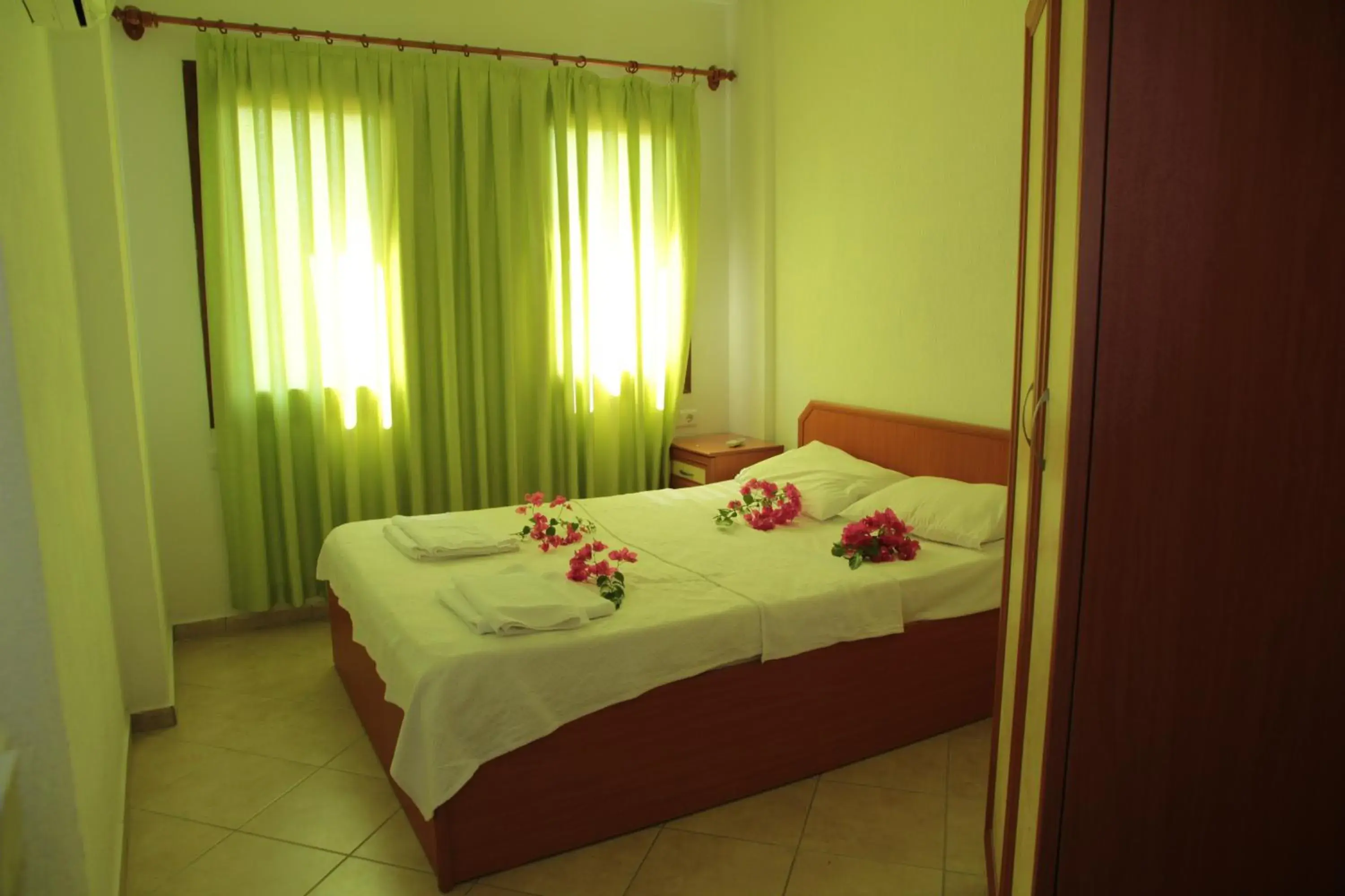 One-Bedroom Apartment (3 Adults) in Minta Apartments One-Bedroom Apartment (3 Adults) in Minta Apartments