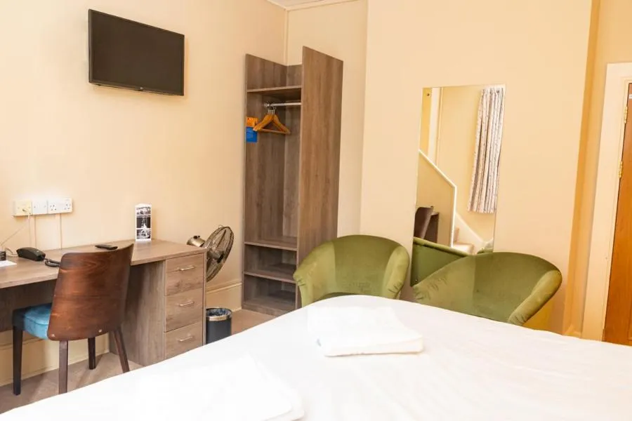 Bedroom, Bed in The Cosener's House