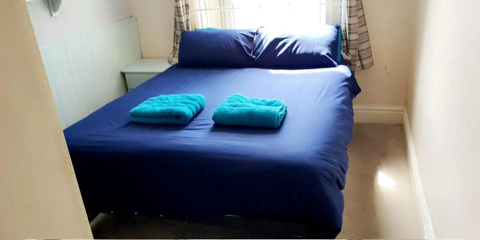 Bed in The Osprey Hotel