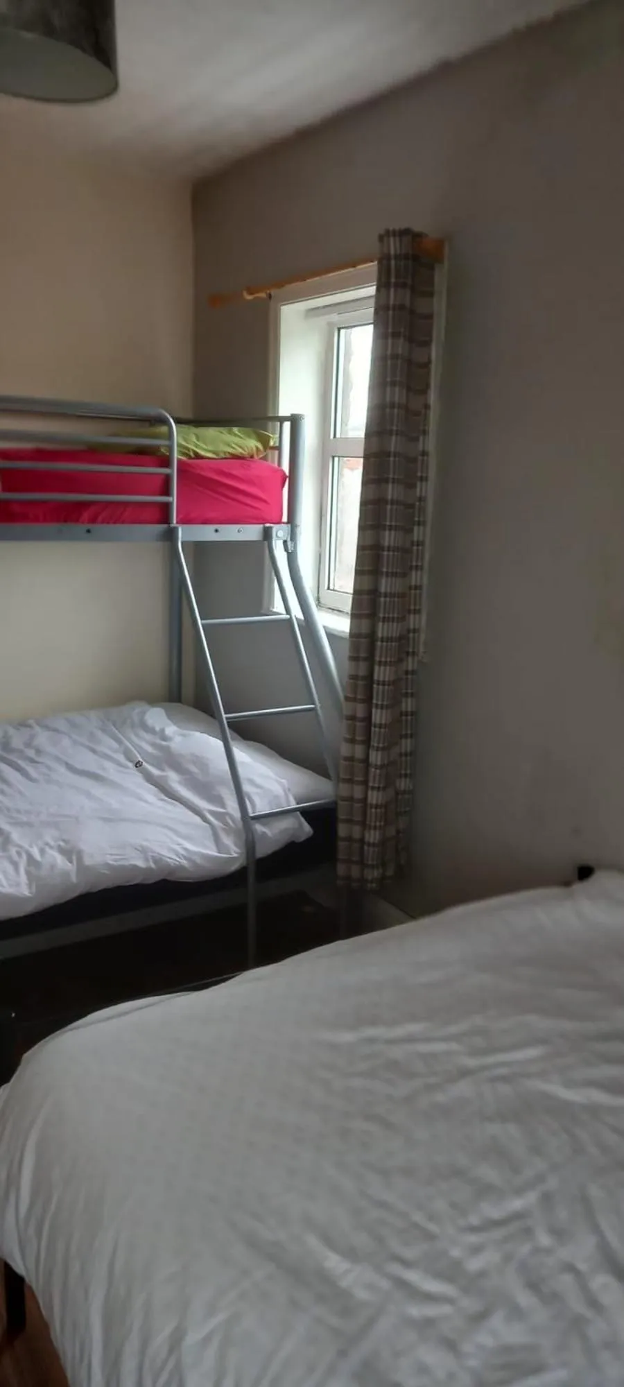 Bed in The Osprey Hotel