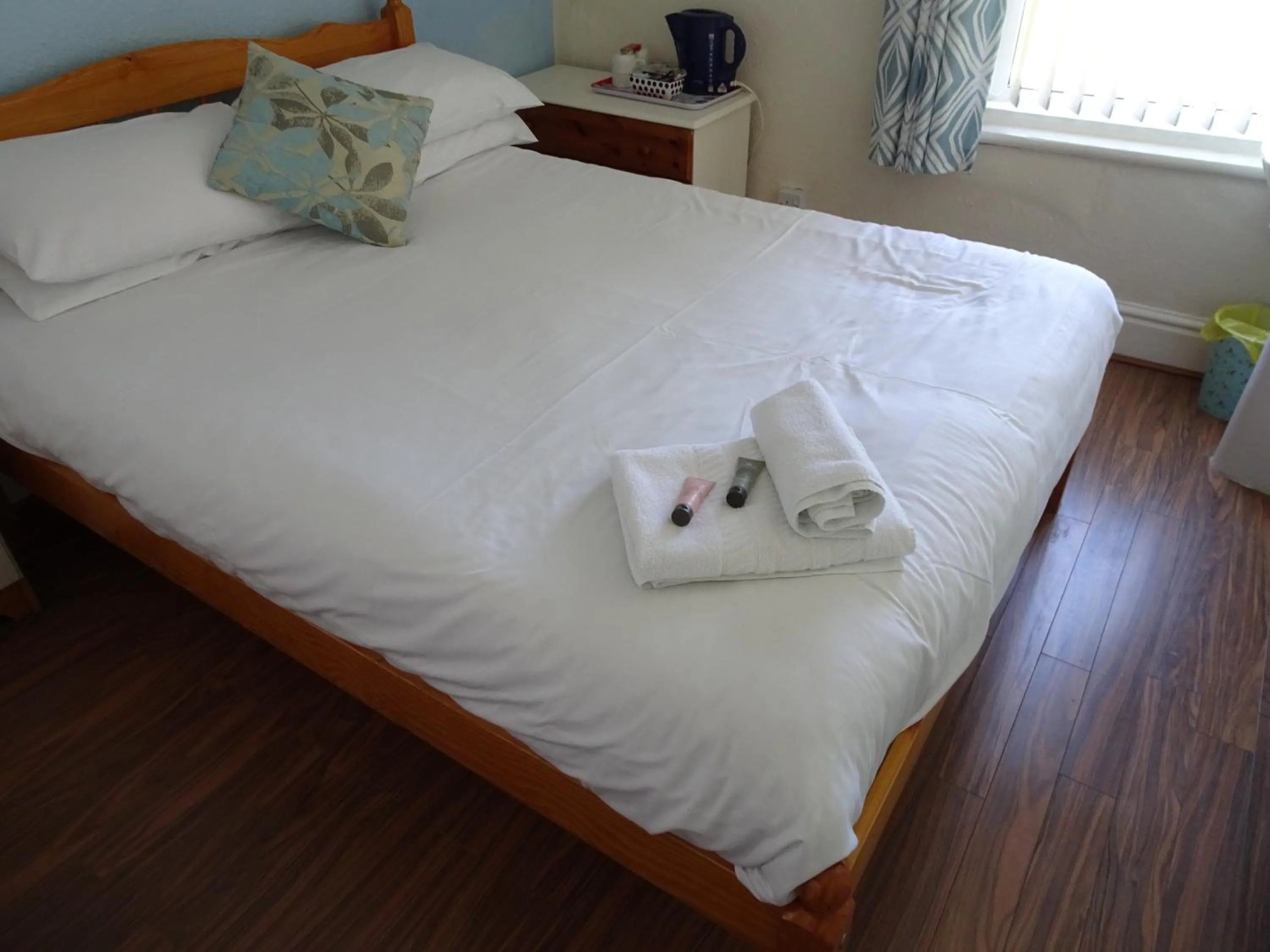 Bed in The Osprey Hotel