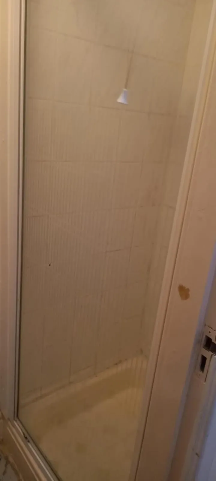 Shower in The Osprey Hotel