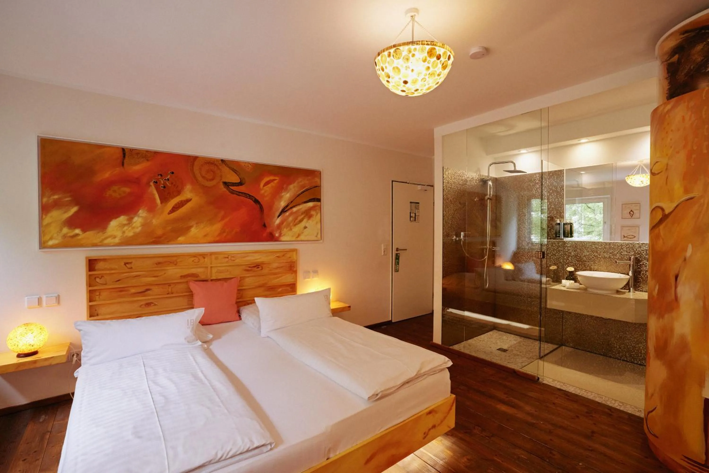 Photo of the whole room, Bed in 18Arts Hotel - Living in a Gallery!