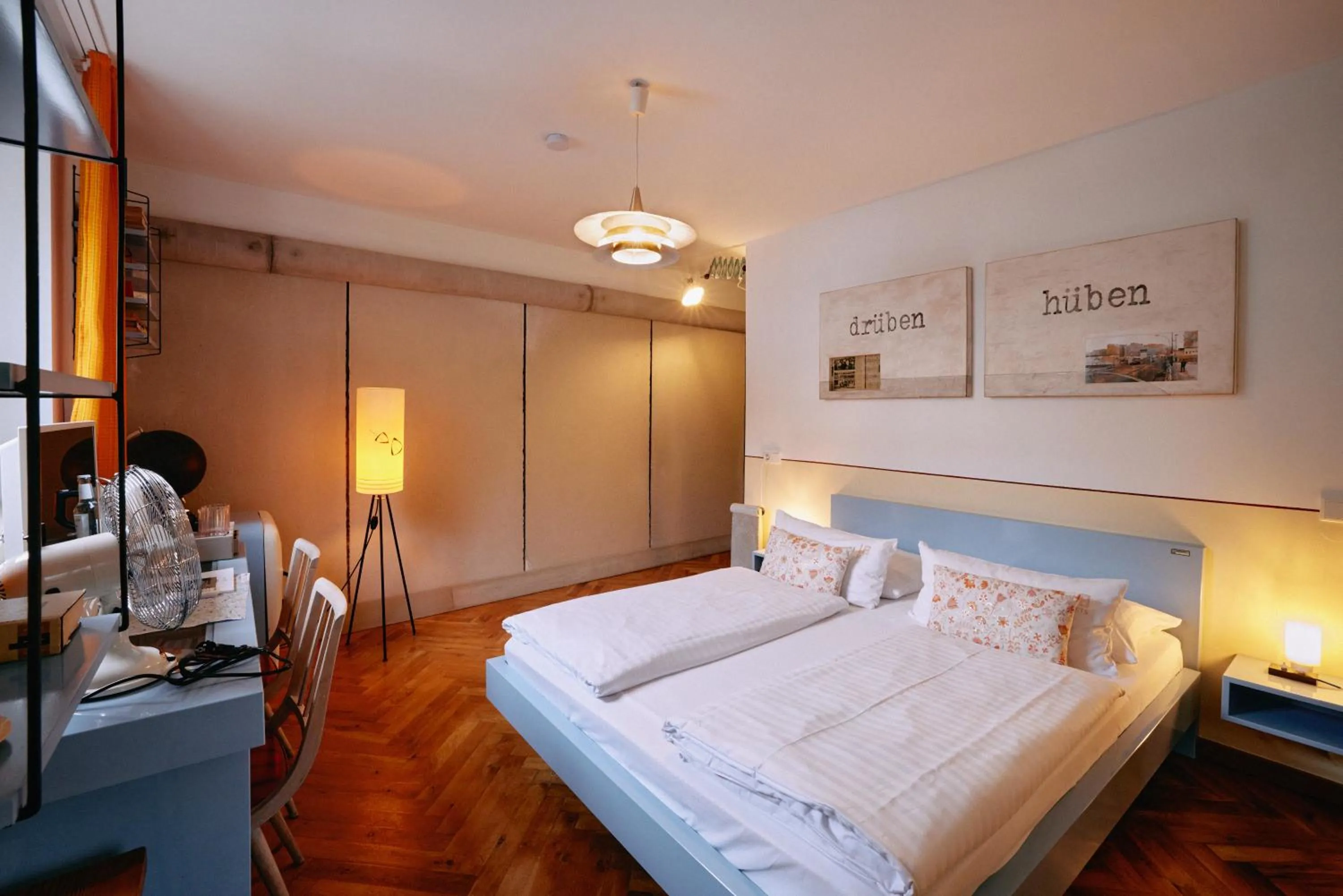 Bedroom, Bed in 18Arts Hotel - Living in a Gallery!