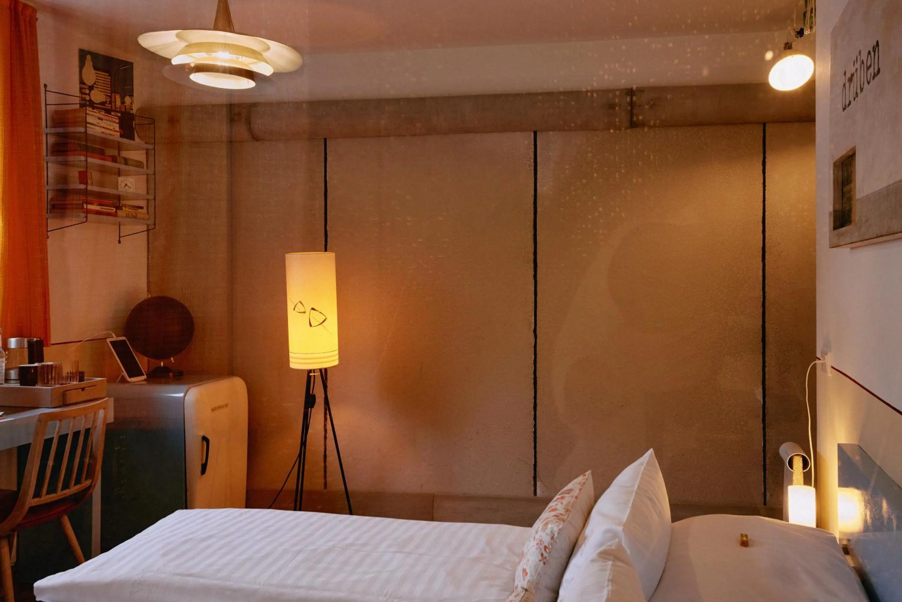 Photo of the whole room, Bed in 18Arts Hotel - Living in a Gallery!