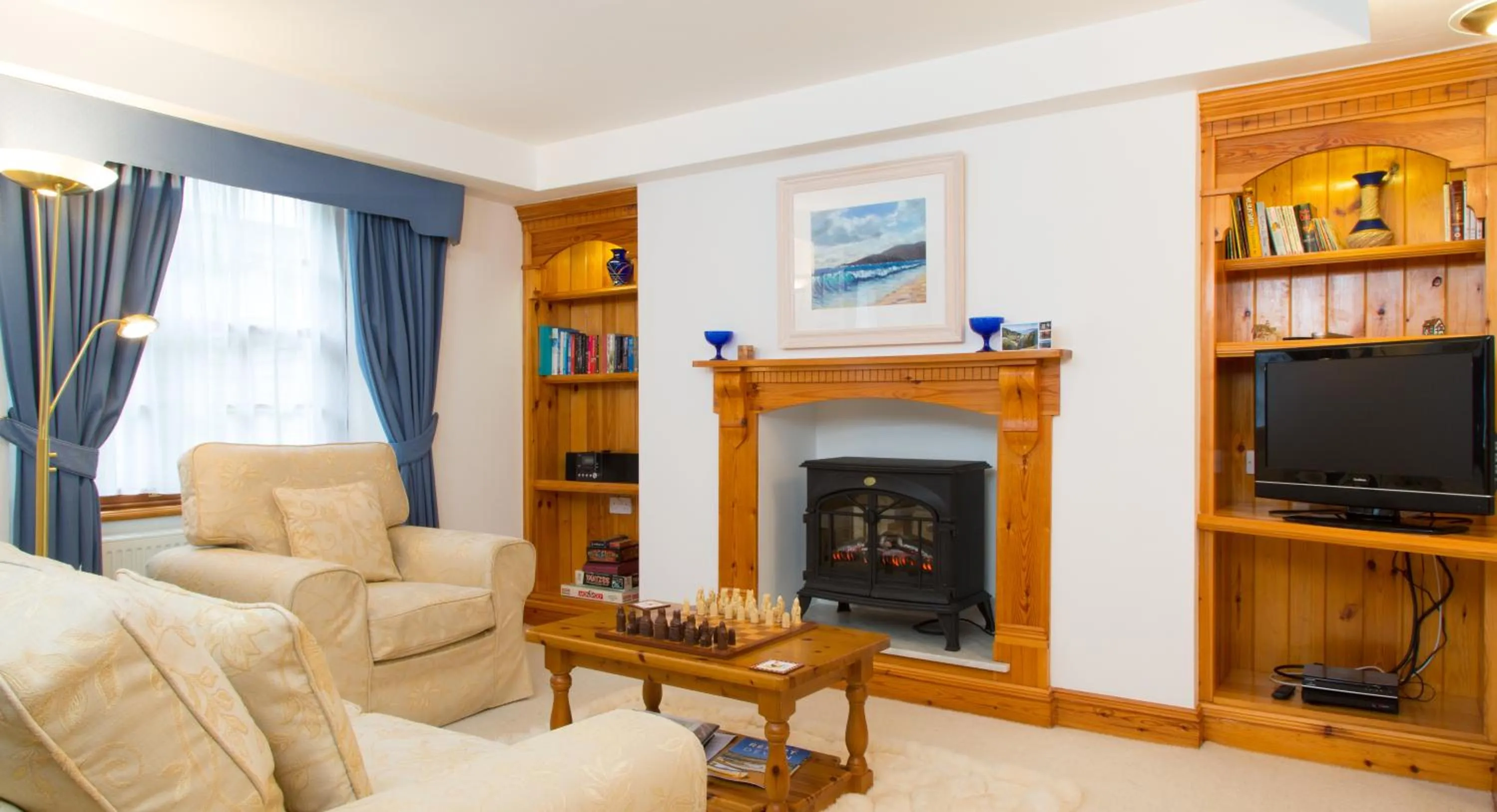 Seating area in Bovisand Lodge Holiday Park, Beachside Location & Indoor Heated Pool