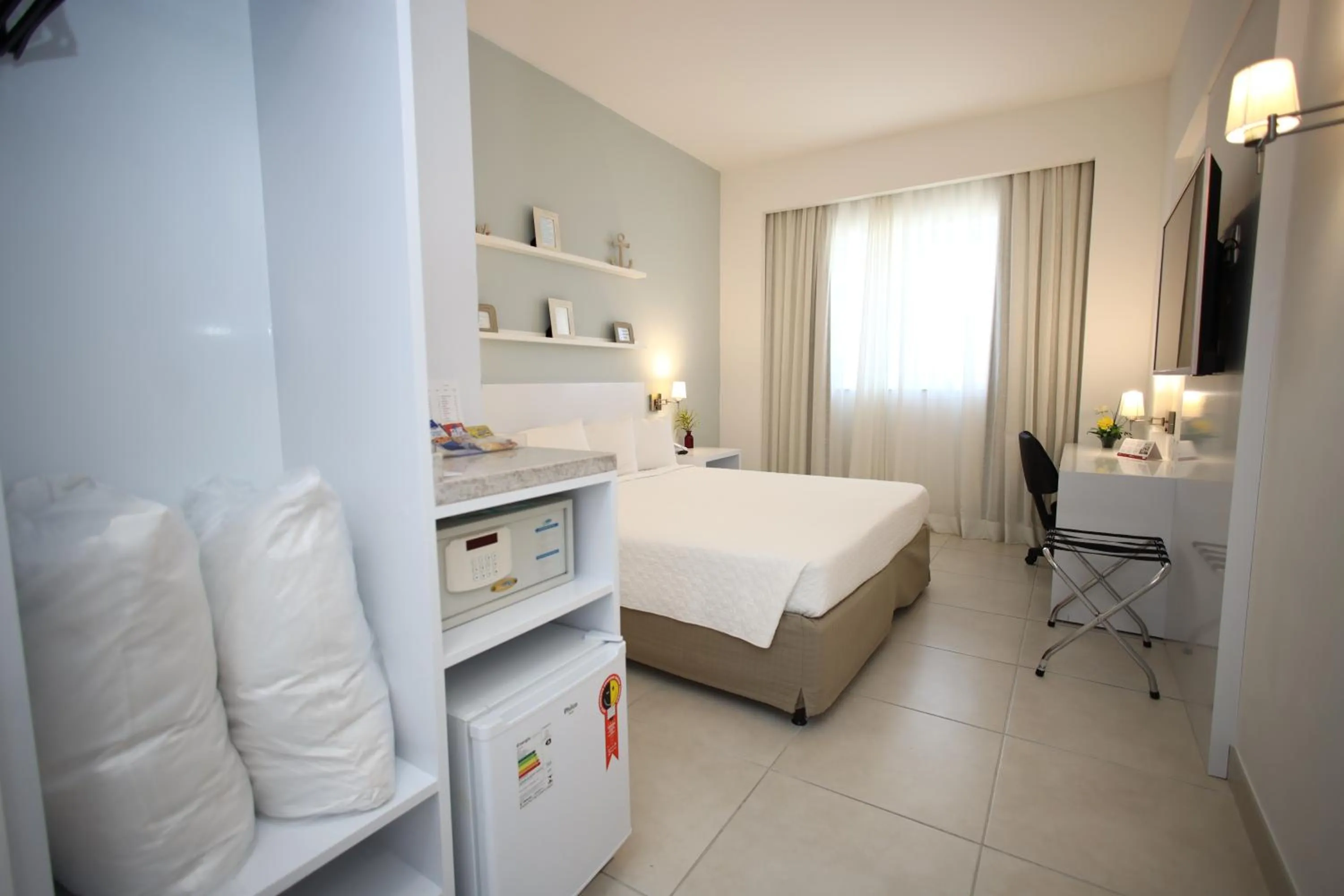 Photo of the whole room, Bed in NB Hoteis