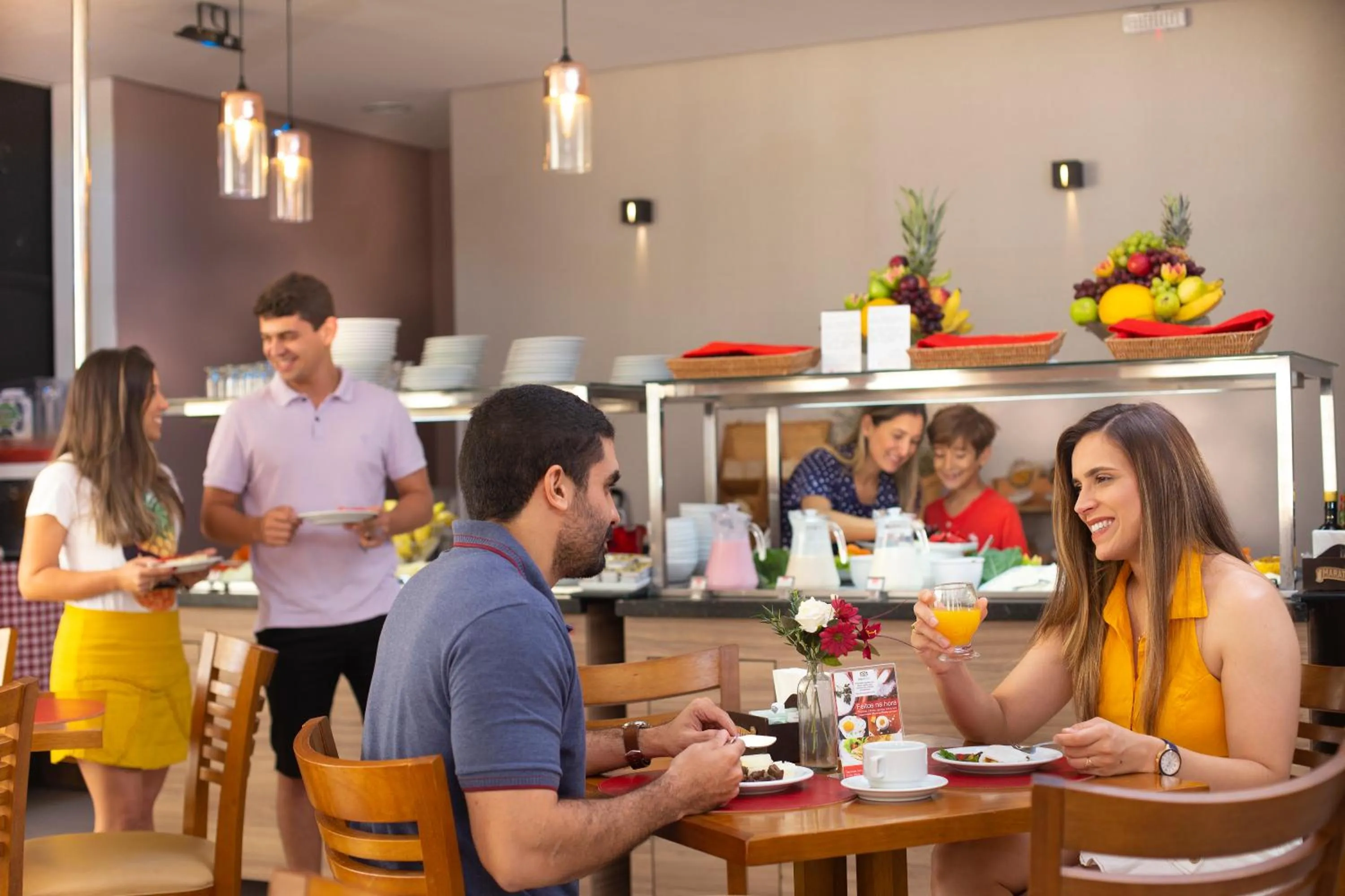 Restaurant/places to eat in NB Hoteis