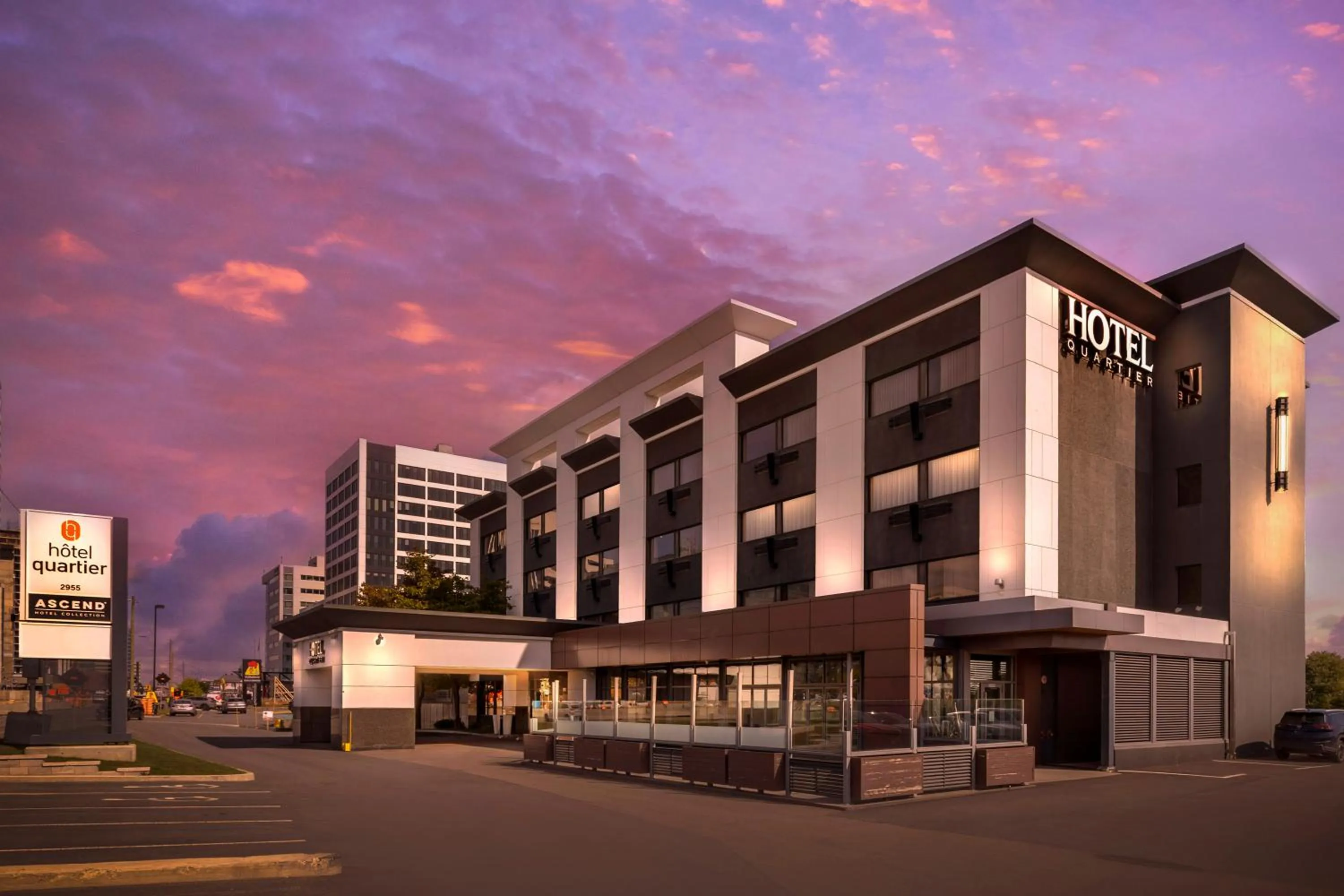 Property building in Hotel Quartier, an Ascend Collection Hotel